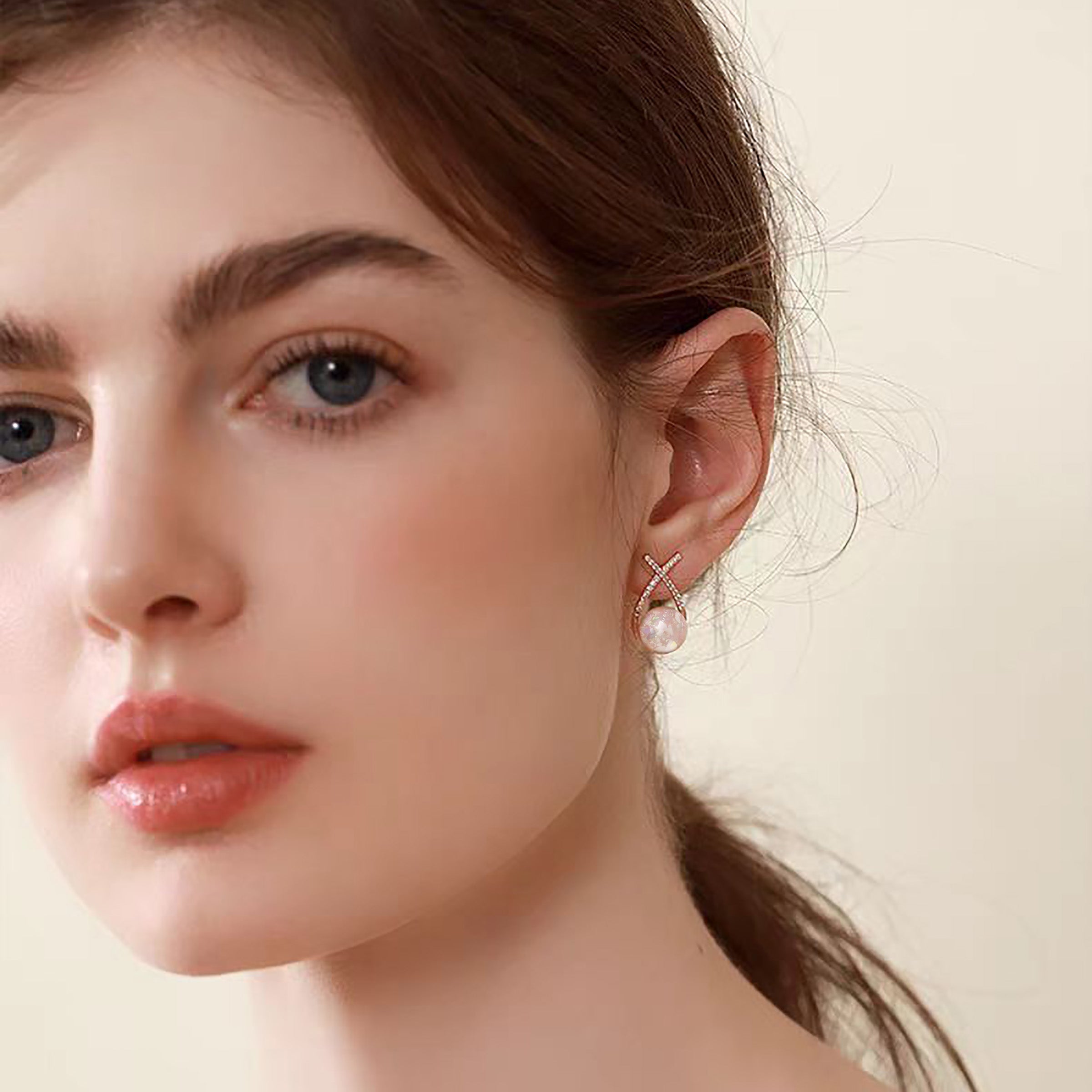 Infinity Embrace: Elegant Ashes Memorial Earrings for Women - Perfect for Remembrance, Sympathy Gifts & Special Occasions