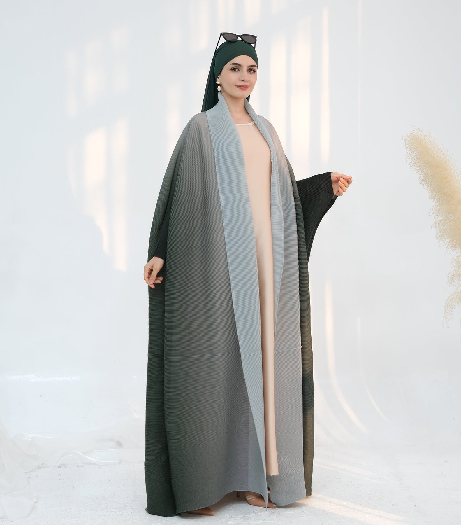 Elegant Kenyat Pleated Ombre Kimono Open Abaya - Green Flowy Muslim Dress for Women | Perfect for Eid, Prayer, Wedding & Special Occasions