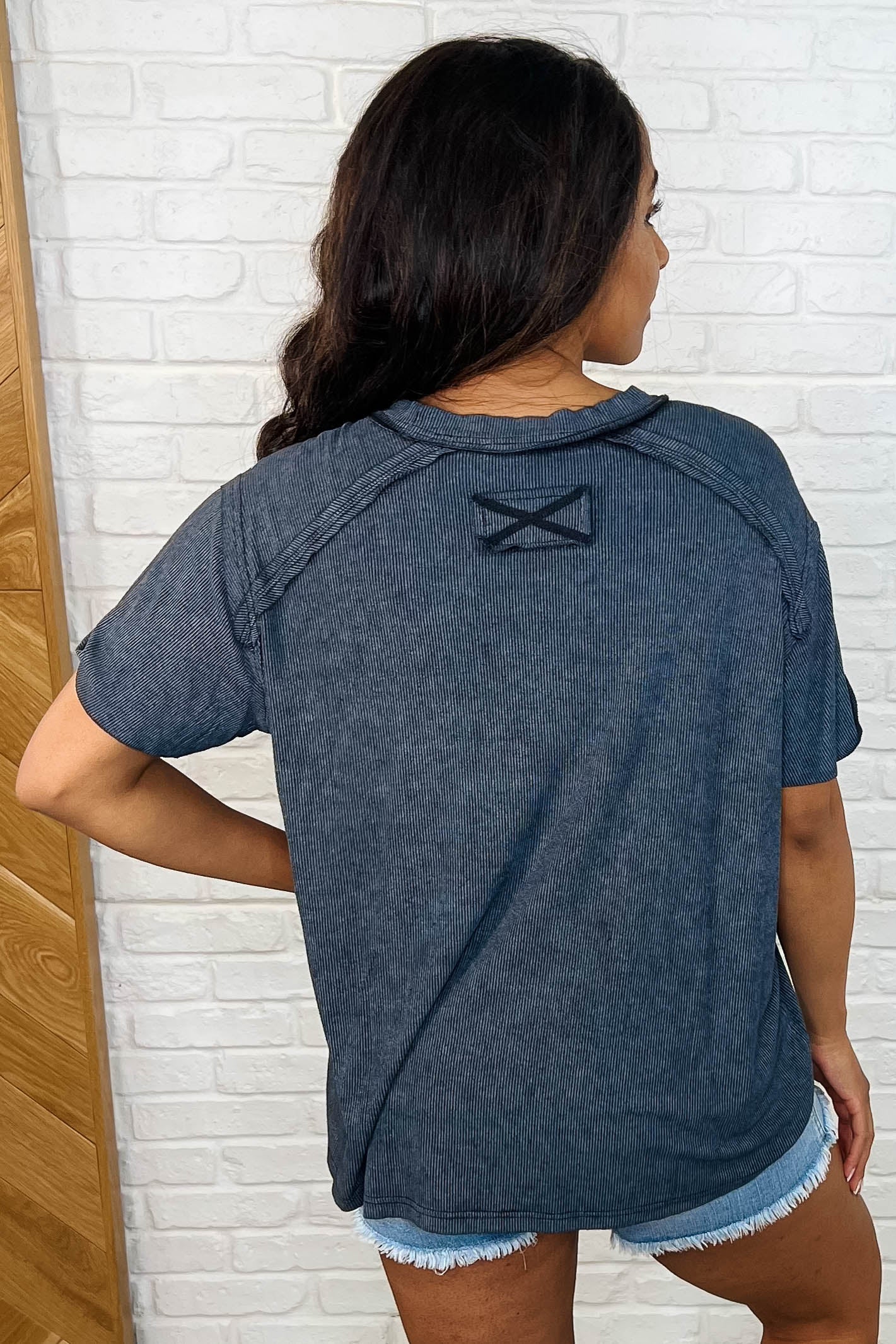 Easy Style Basic Mineral Wash Top in Ash Black - Soft & Comfortable Women's Casual T-Shirt for Everyday Wear, Street Style & Layering