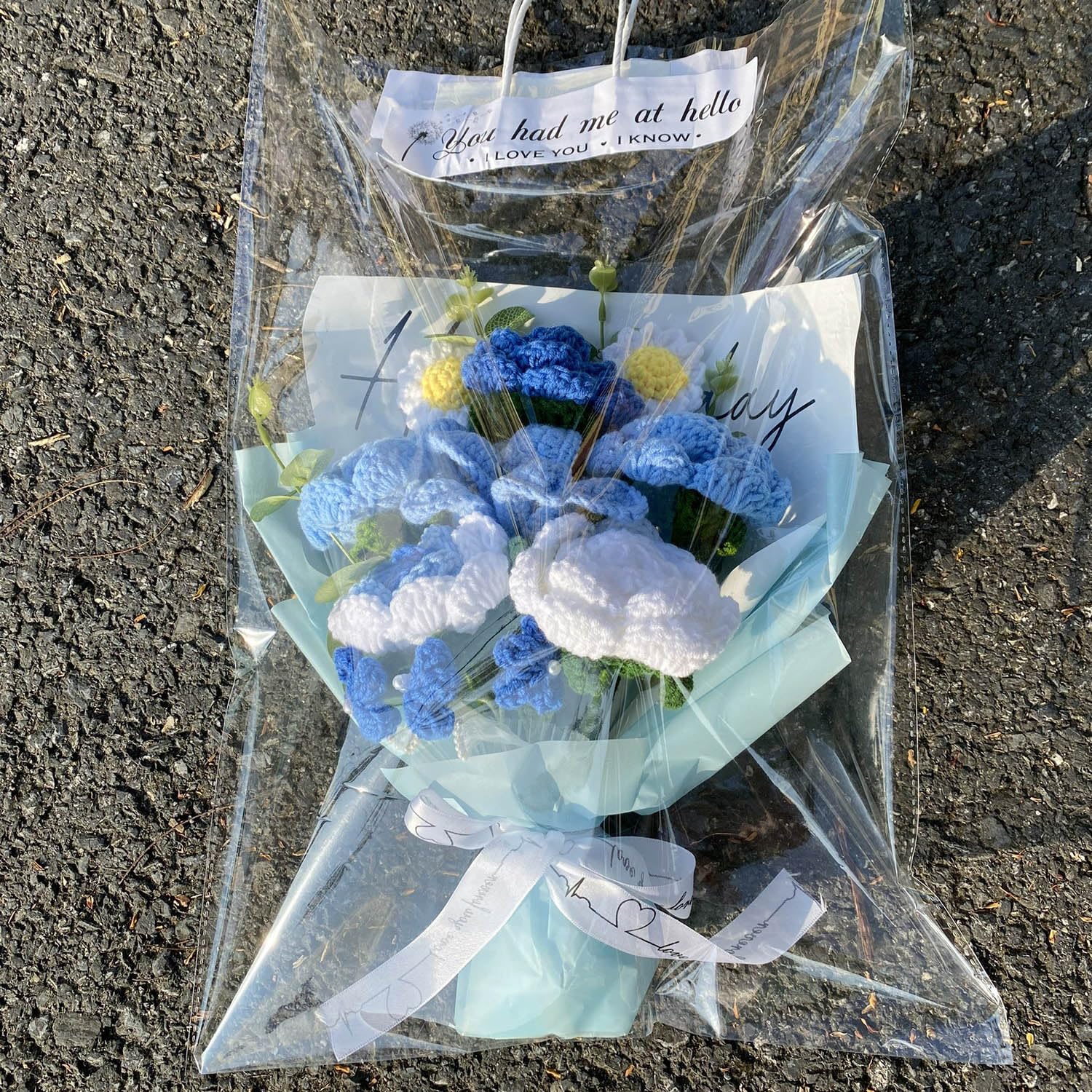 Handmade Crochet Blue Rose Bouquet - Artificial Knitted Flowers for Mother's Day, Graduation, Birthday & Wedding Decor - Perfect Gift & Home Decoration - DIY Floral Arrangement for Tables, Centerpieces & Special Occasions
