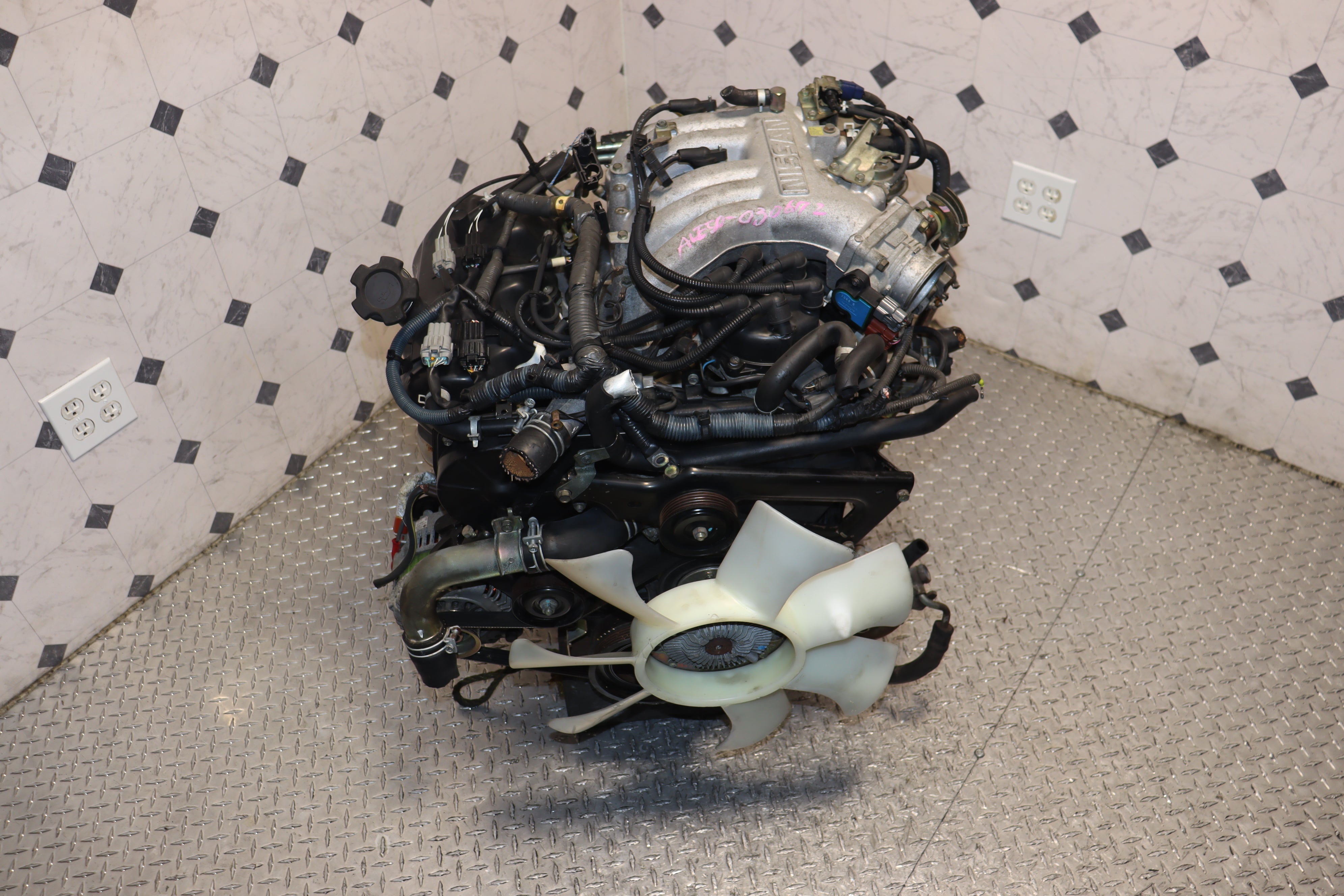 JDM Nissan VG33 3.3L V6 Engine for 1996-2004 Frontier Xterra Pathfinder QX4 - High Performance Replacement Engine for Off-Road & Daily Driving
