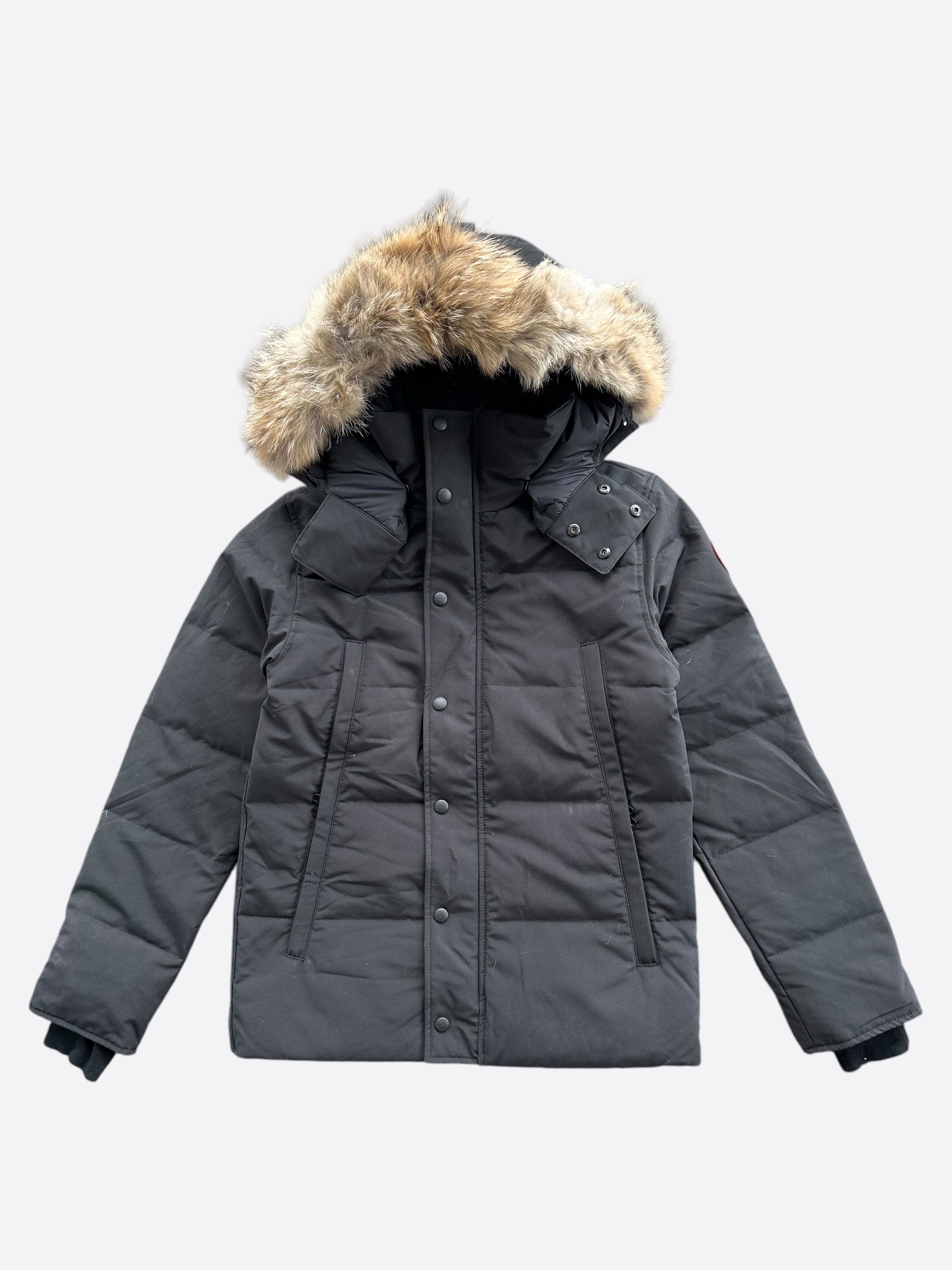 Canada Goose Black Wyndham Men's Parka - Premium Winter Jacket for Extreme Cold Weather | Waterproof & Windproof Down Coat for Outdoor Activities, Skiing & Urban Fashion