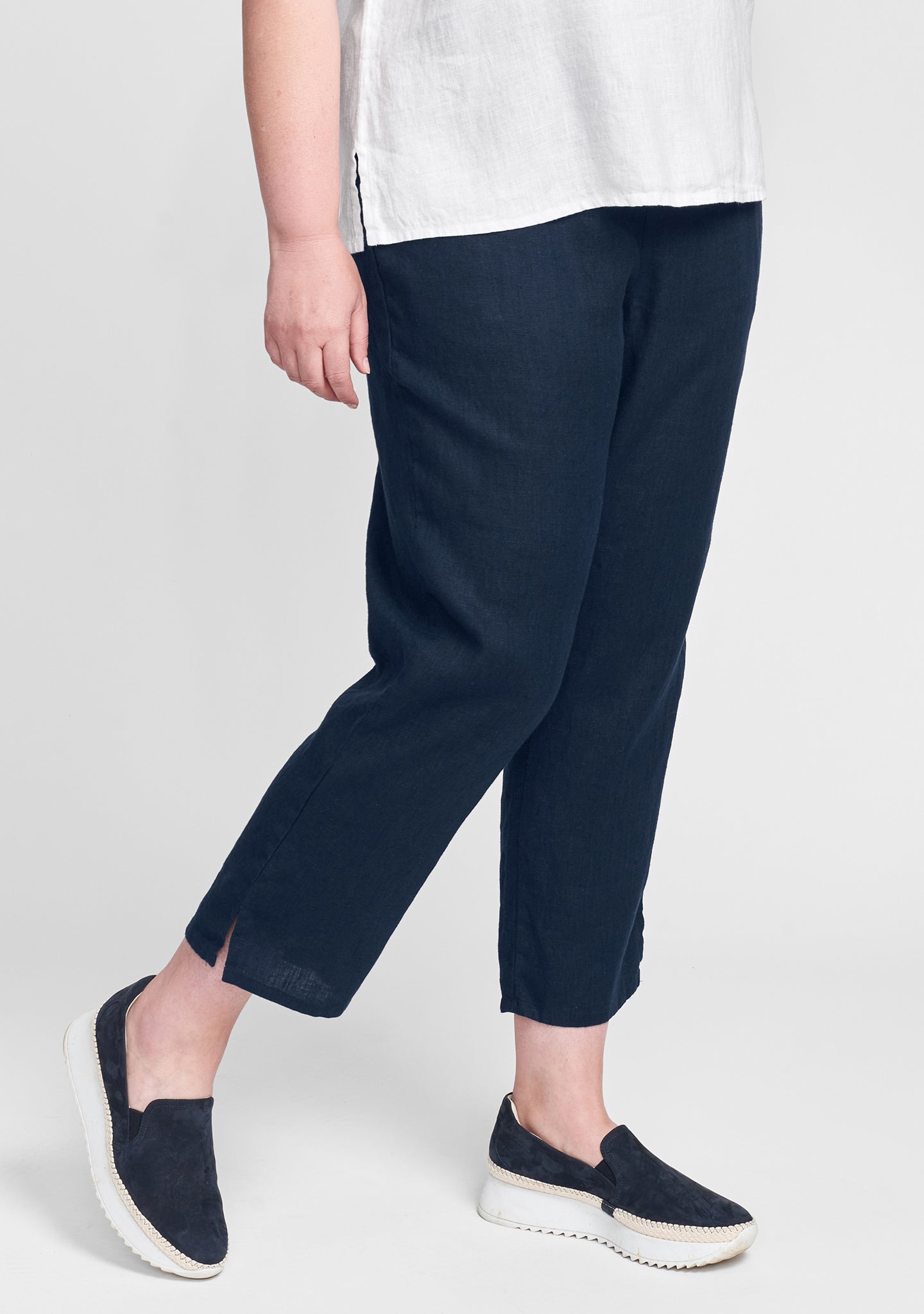 Stylish Pocketed Ankle Linen Pants for Women - Breathable Summer Casual Pants - Perfect for Office, Travel & Outdoor Activities