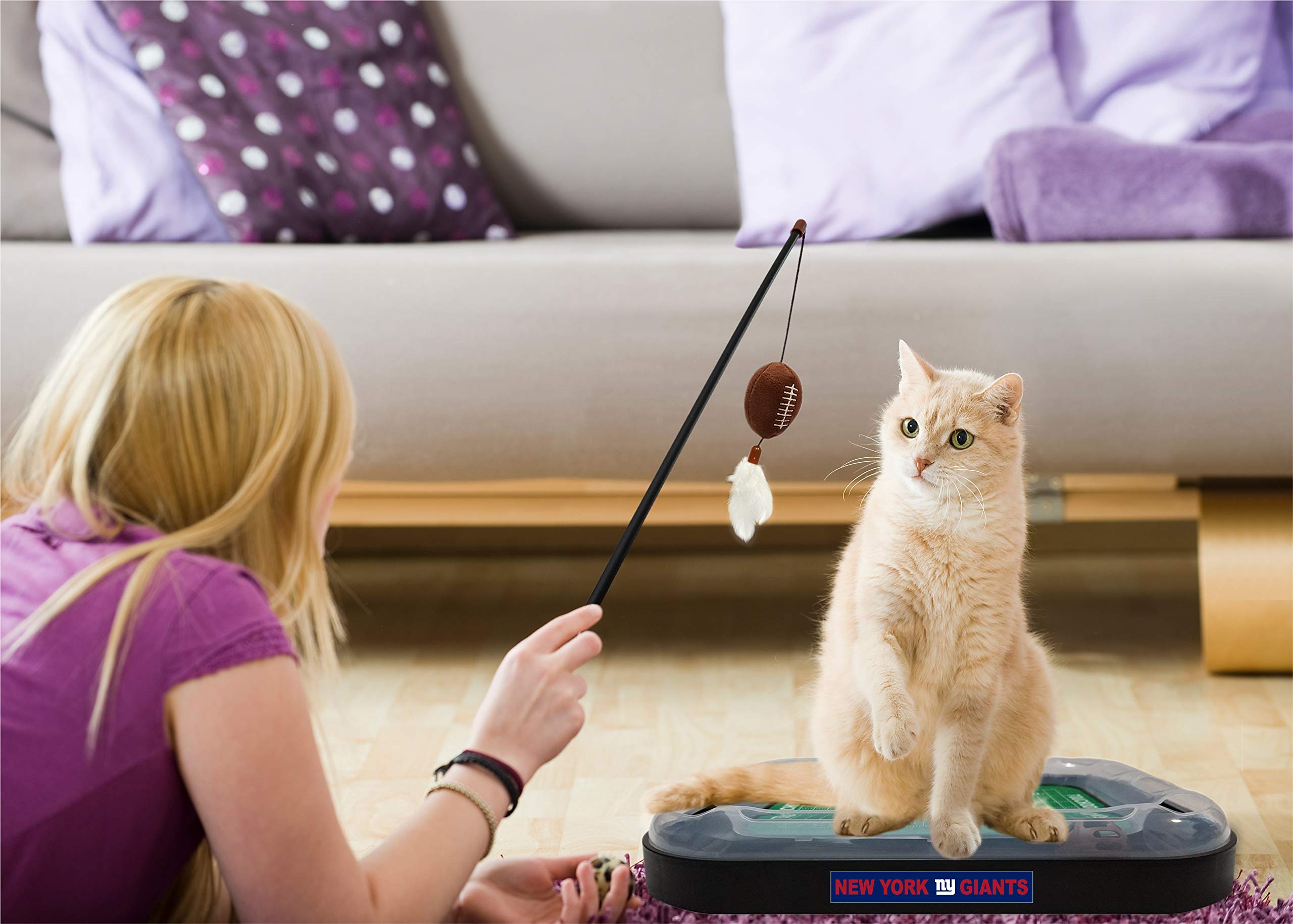 New York Giants NFL Cat Toy Set - 5-in-1 Interactive Cat Play Kit with Catnip Football, Feather Toy, Jingle Bell Ball & Scratching Field - Perfect for Playtime, Exercise & Mental Stimulation (Great for Kittens & Adult Cats)