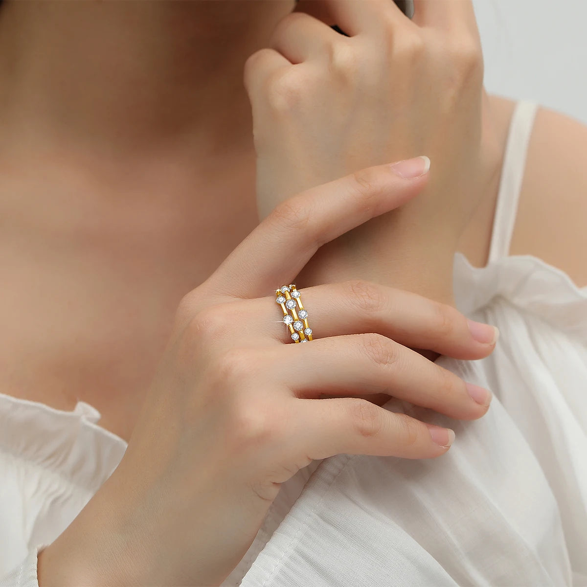 Diamond Feeling Jewelry - Elegant & Luxurious Diamond Rings, Necklaces & Earrings for Women | Perfect for Weddings, Anniversaries & Special Occasions