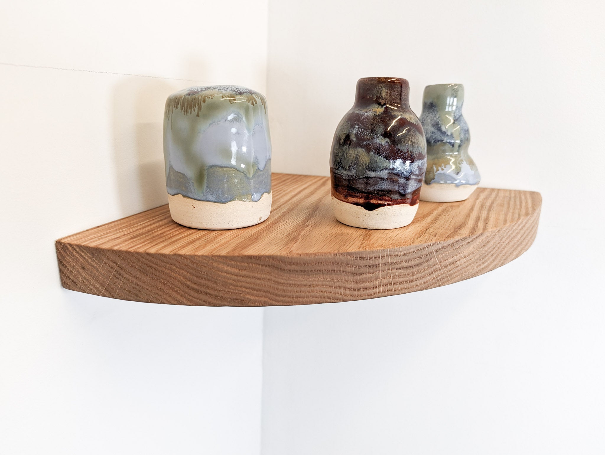 Floating Corner Shelf with Round Edge - Solid Oak Wall Mounted Shelf for Bathroom, Kitchen, or Living Room Storage & Decor