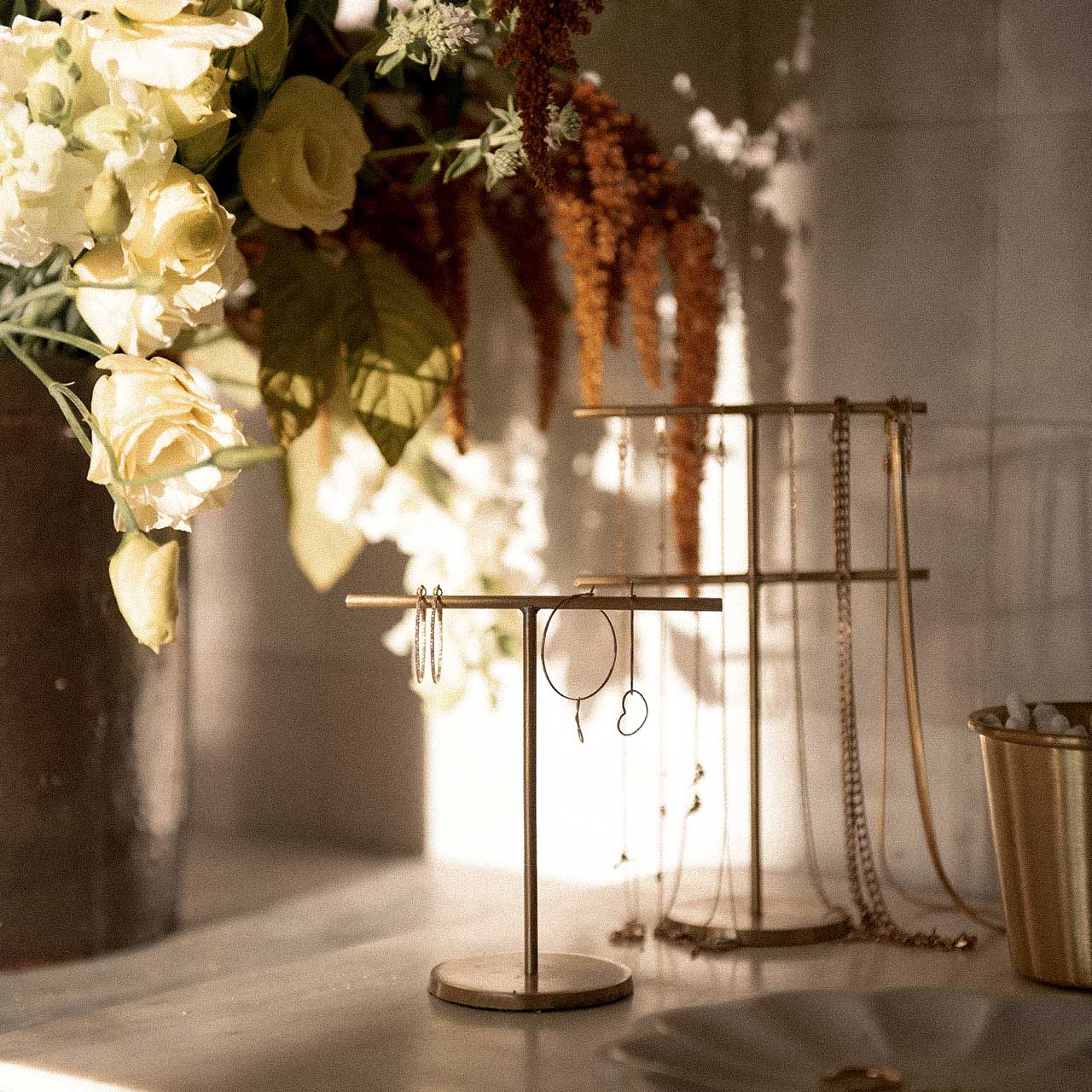 Elegant Brass Jewelry Stand - Perfect for Organizing Necklaces, Rings & Earrings - Ideal for Vanity, Dresser & Travel
