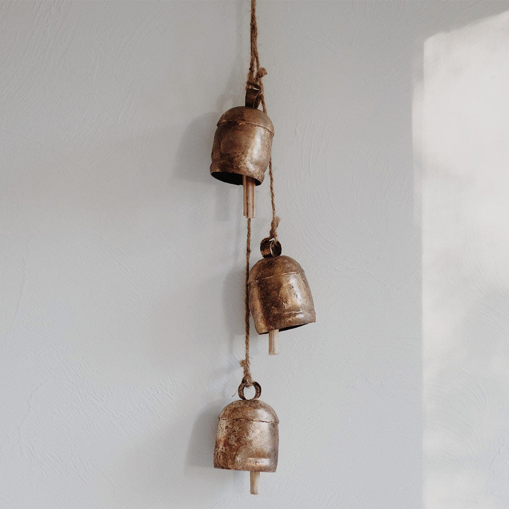 Cascading Bell Chime - Elegant Wind Chime for Outdoor Garden Decor & Relaxation | Perfect for Patio, Yard, and Meditation Spaces