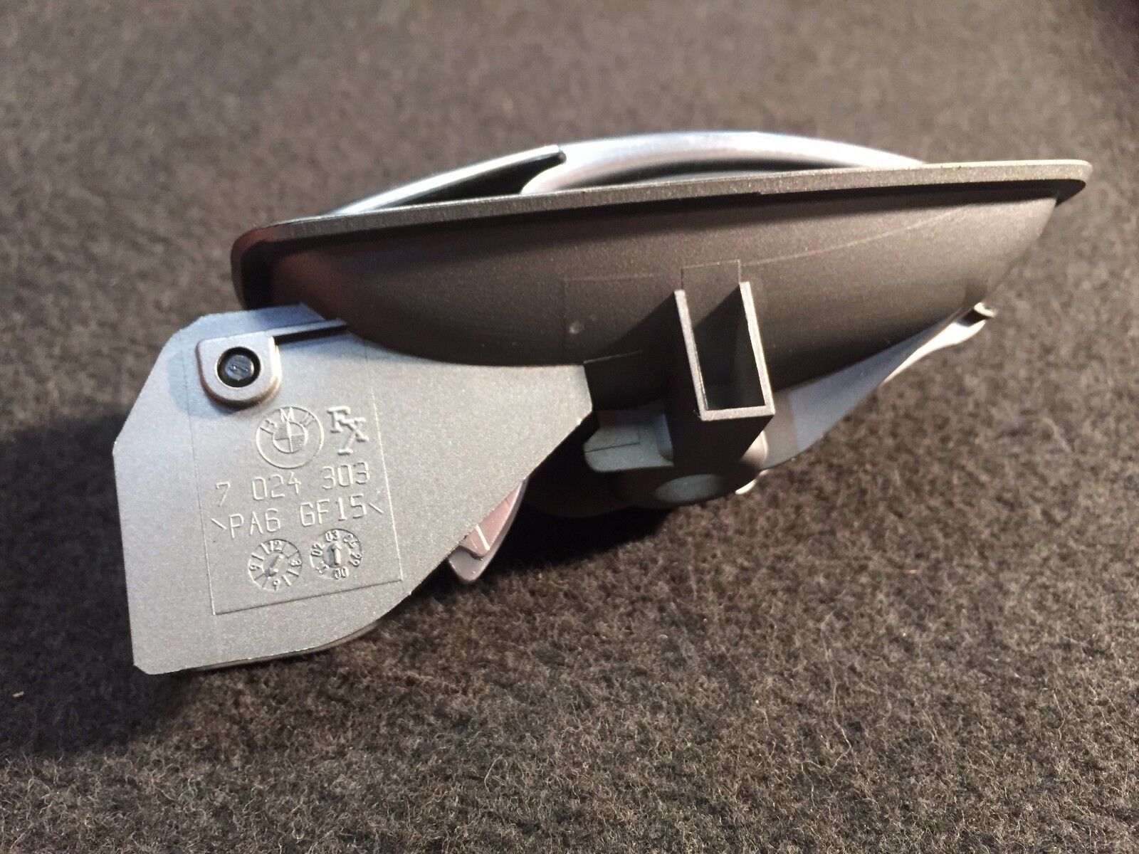 2002 2003 2004 2005 BMW 745i E65 Front Left Driver Side Interior Door Handle OEM 7024303 - Genuine Replacement Part for Car Interior Repair & Maintenance