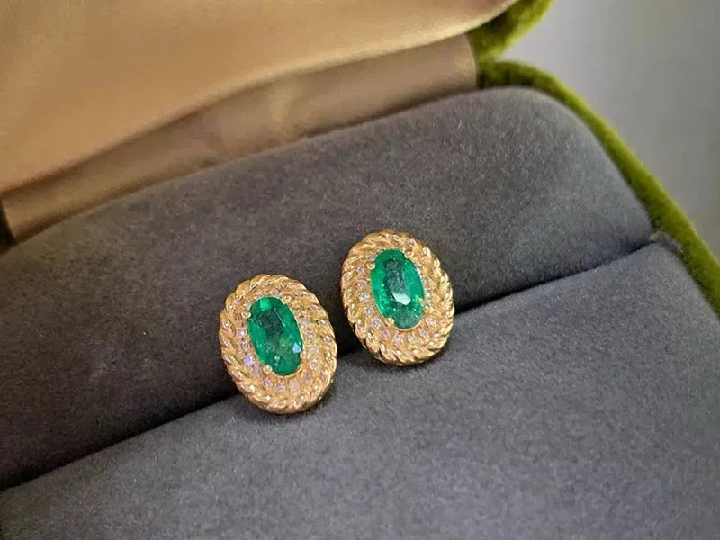 18K Yellow Gold Earrings with Real Natural Emerald & Shiny Diamonds – Classic Fine Jewelry for Women | Elegant Gift for Birthday, Anniversary & Special Occasions | Perfect for Parties, Weddings & Evening Events