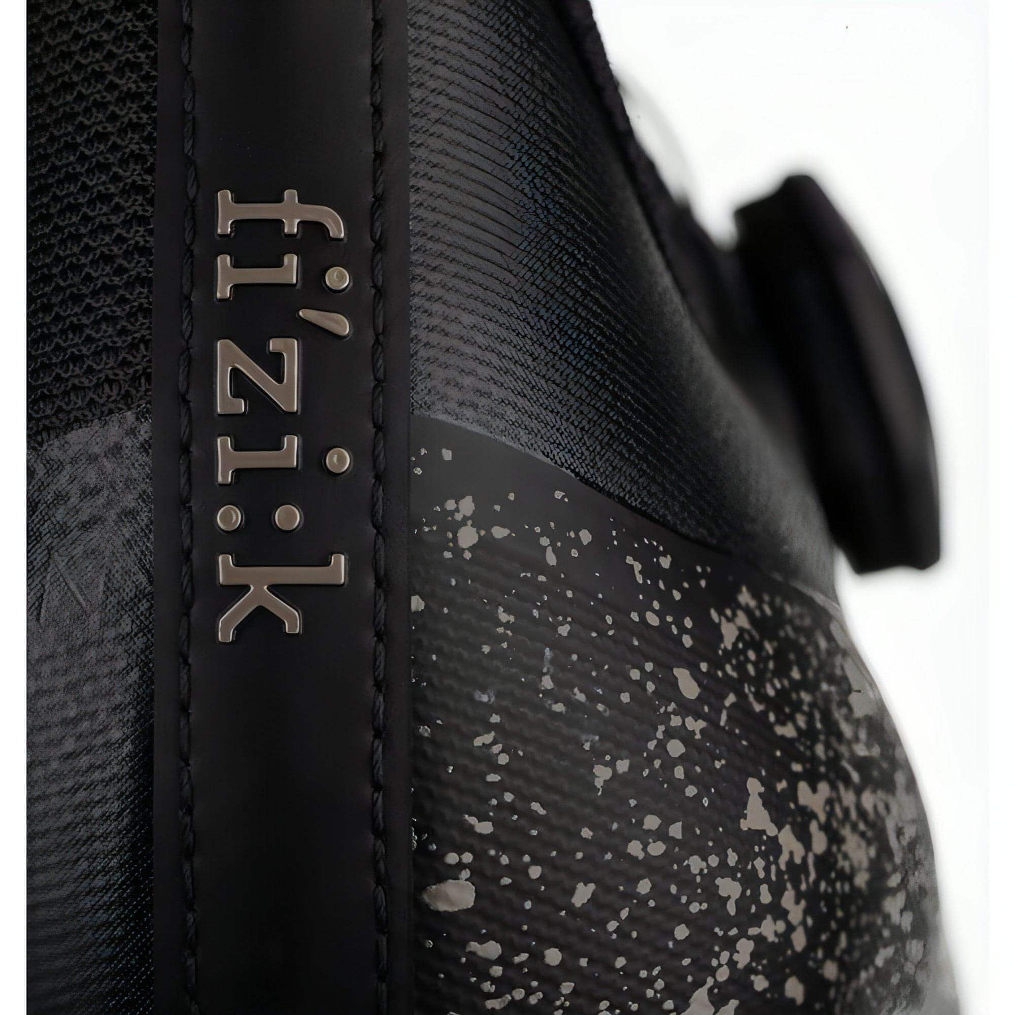 Fizik Men's R4 Tempo Overcurve Cycling Shoes - Lightweight & Comfortable Road Bike Shoes for Performance Riding & Training | Perfect for Road Cycling, Triathlons & Indoor Spinning Classes