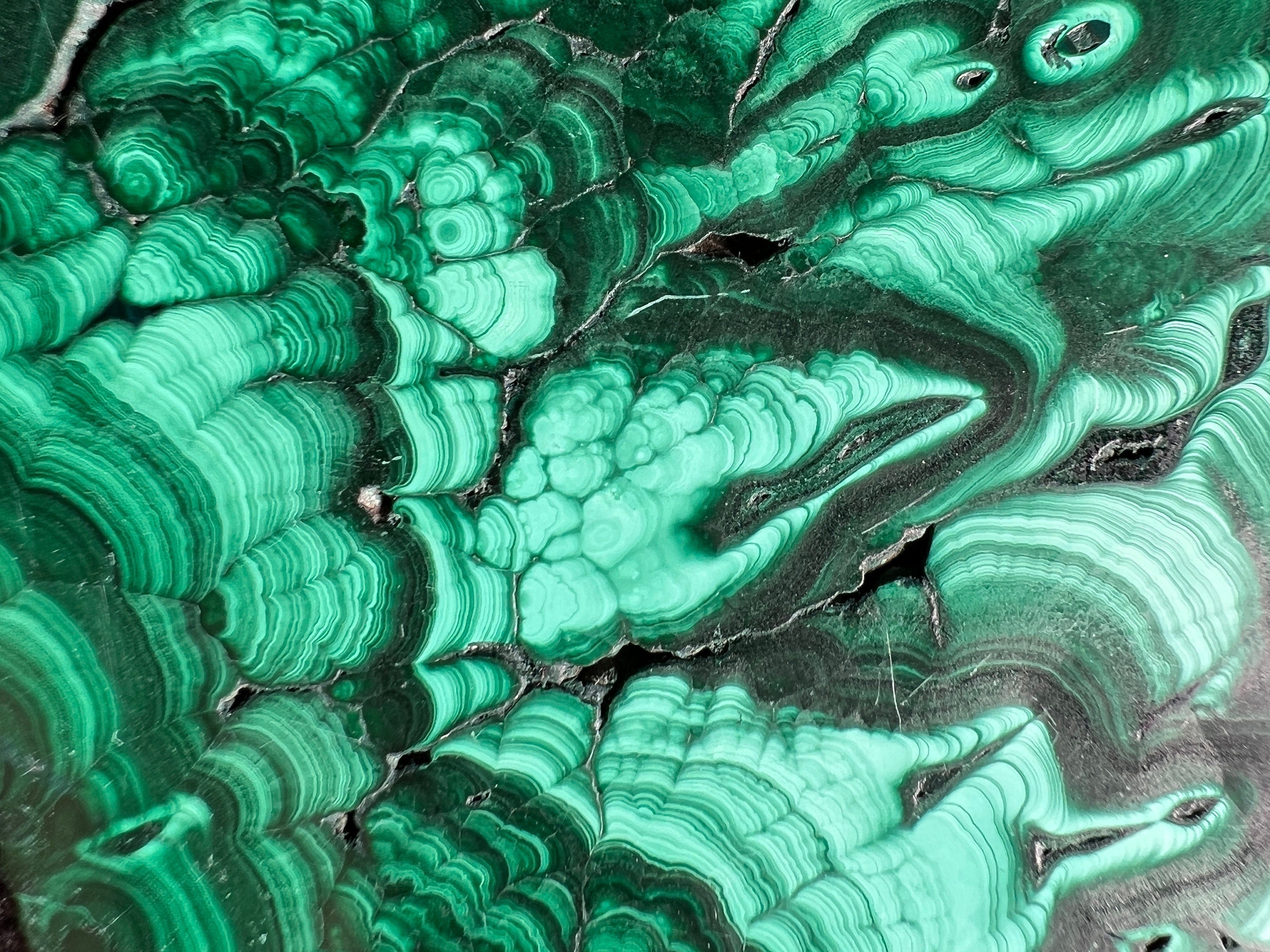 Natural Green Malachite Crystal Slab - Premium Stone for Jewelry Making, Unique Handcrafted Gift, Elegant Home Decor | Perfect for DIY Crafts, Healing Crystals Collection & Spiritual Decorations