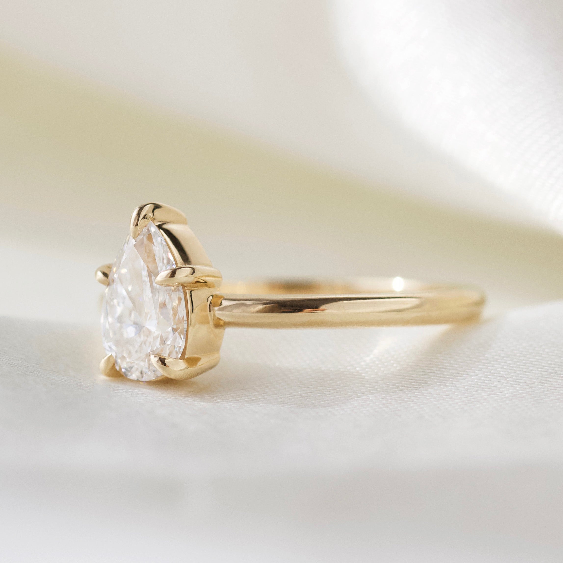 Exquisite Isla Pear Solitaire Diamond Ring - 14K White Gold Engagement Ring for Women | Perfect for Proposals, Anniversaries & Special Occasions