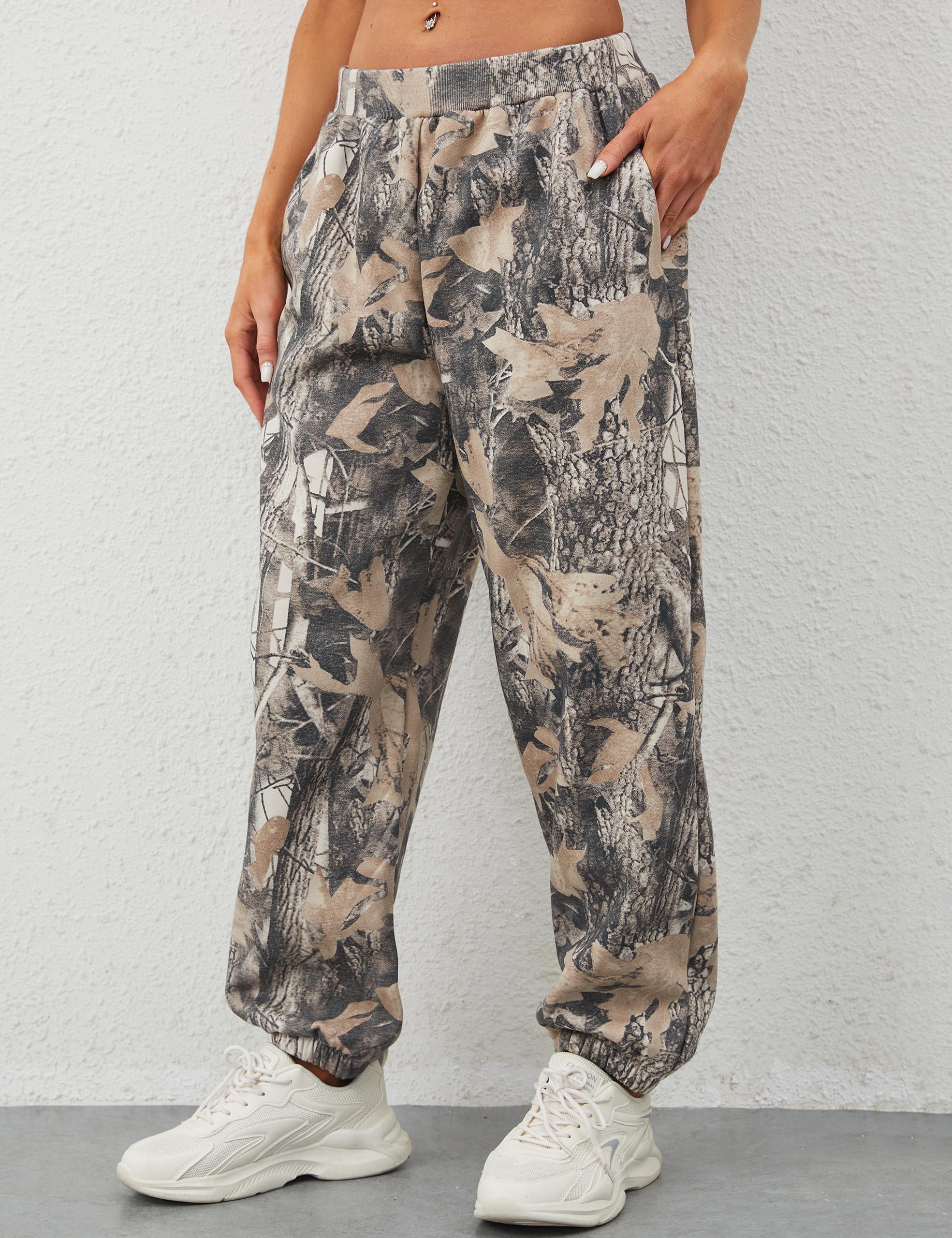 Women's High Waisted Fleece Joggers - Soft Baggy Sweatpants with Pockets for Casual Wear & Lounge | Perfect for Yoga, Running Errands & Cozy Home Outfits