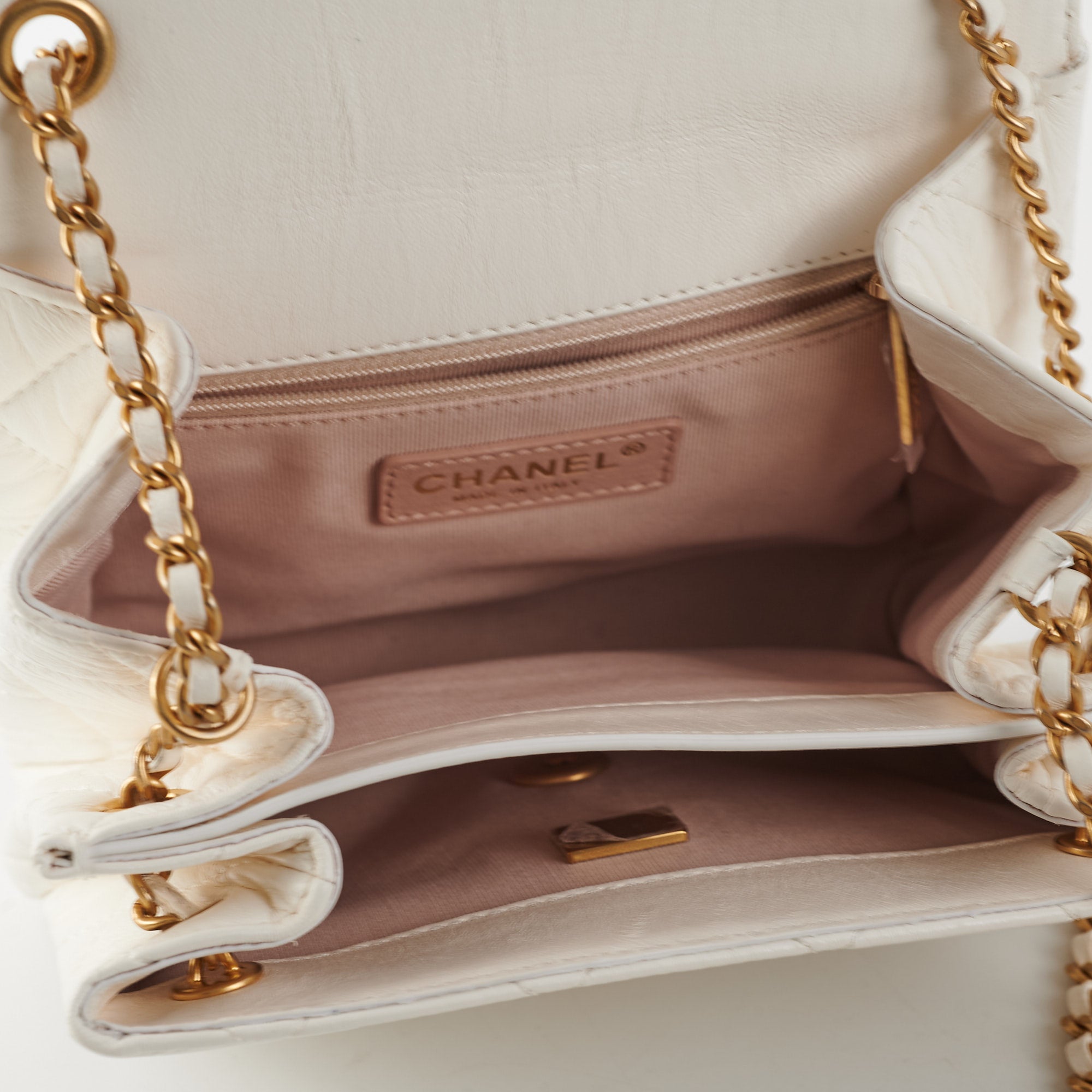 Chanel Classic Flap Bag Lambskin Leather White - Luxury Designer Handbag for Women, Perfect for Parties & Special Occasions