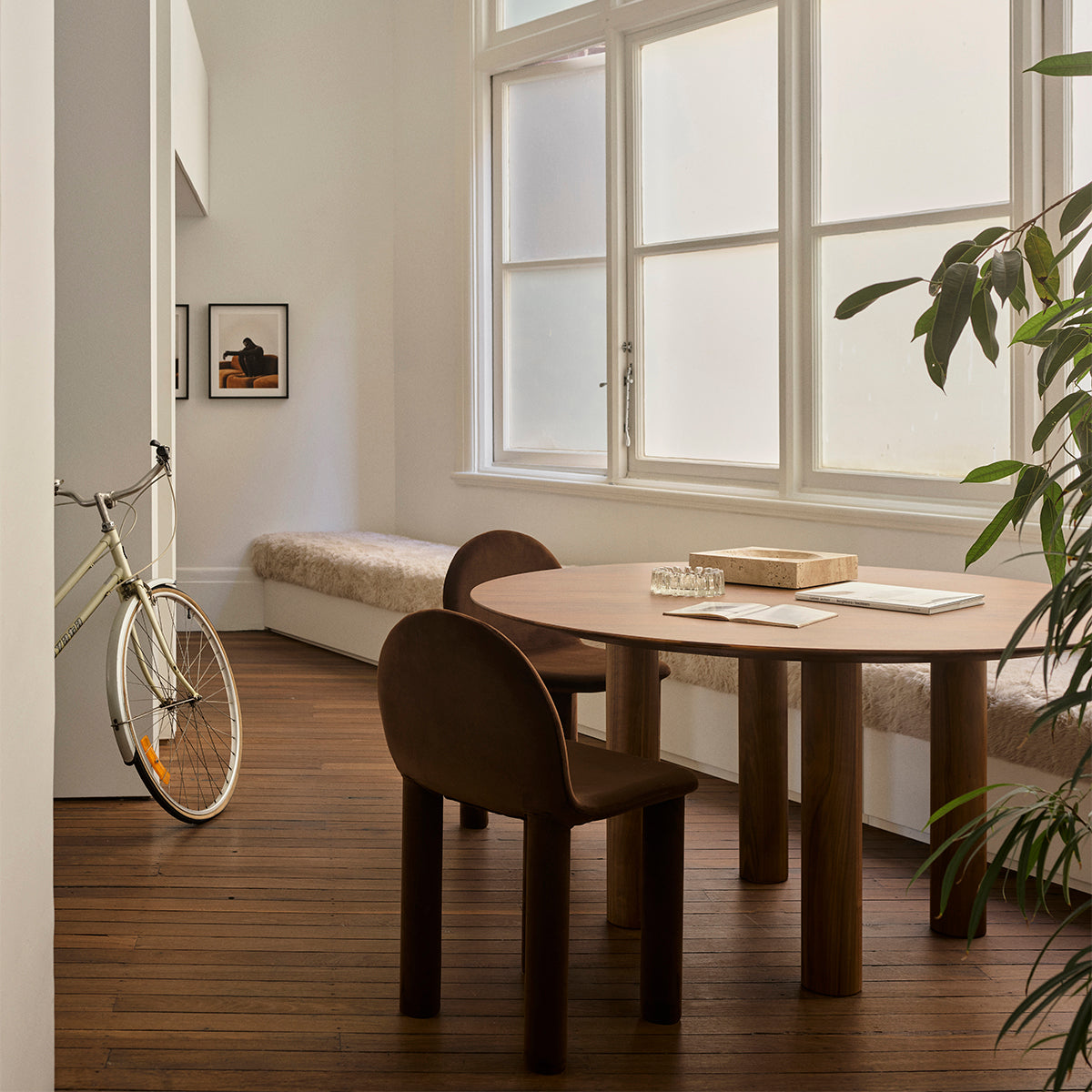 Modern Arch Dining Chair (Avalon) - Solid Wood Mid-Century Style Dining Room Chair for Kitchen, Breakfast Nook & Home Decor
