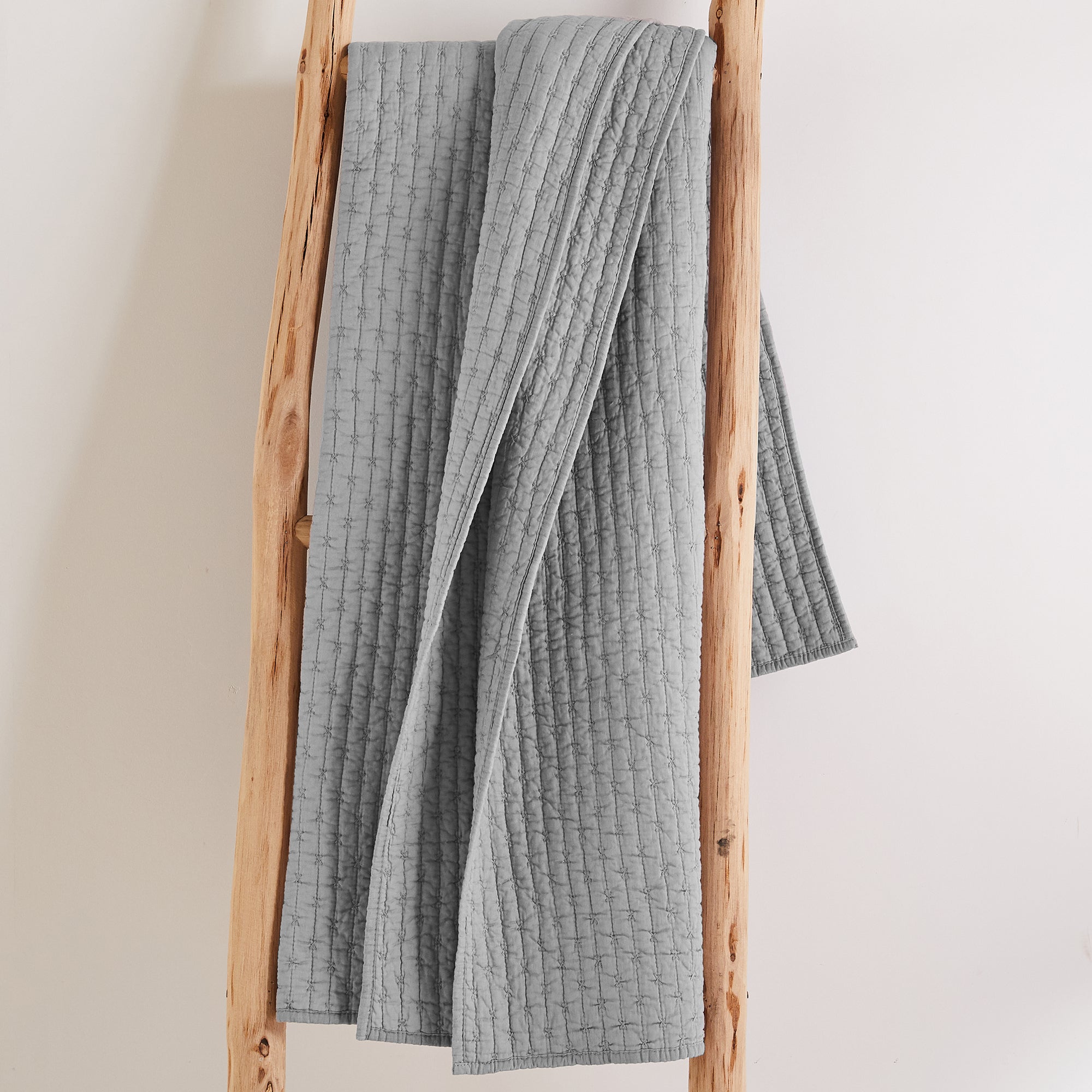 Handmade Cross Stitch Quilted Throw Blanket - Cozy Soft Bedspread for Sofa, Bed & Couch - Perfect for Winter Warmth, Home Decor & Gift Giving