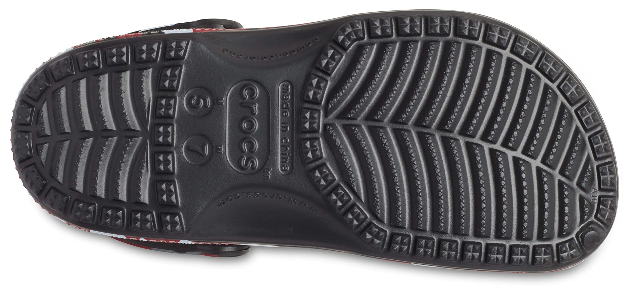 Crocs Unisex-Adult Classic Printed Camo Clog - Lightweight Comfortable Slip-On Shoes for Men & Women - Perfect for Indoor, Outdoor, Beach & Garden Wear