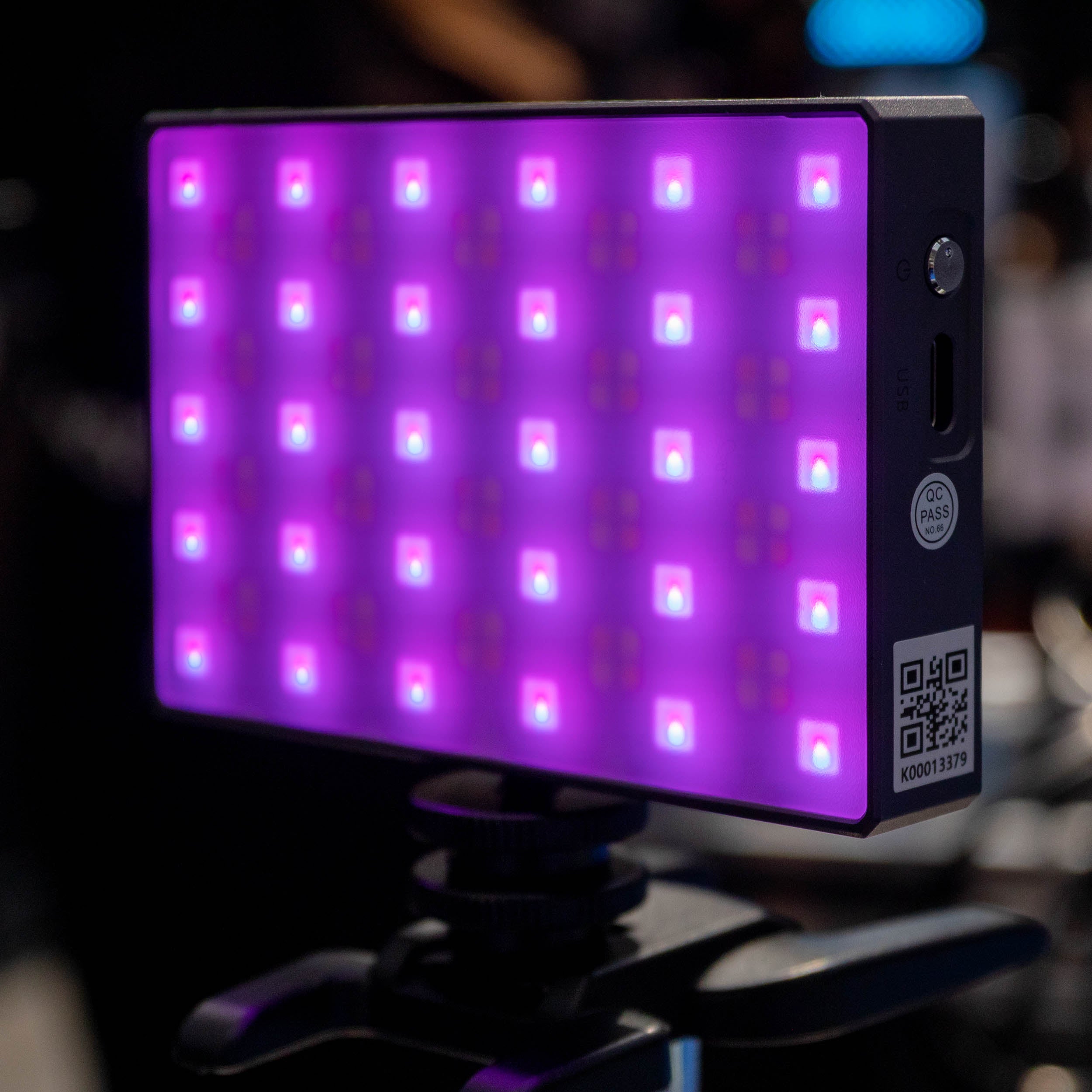KNOWLED C5R Portable RGBWW LED Panel with Rechargeable Battery - Perfect for Photography, Video Lighting, and Home Decoration