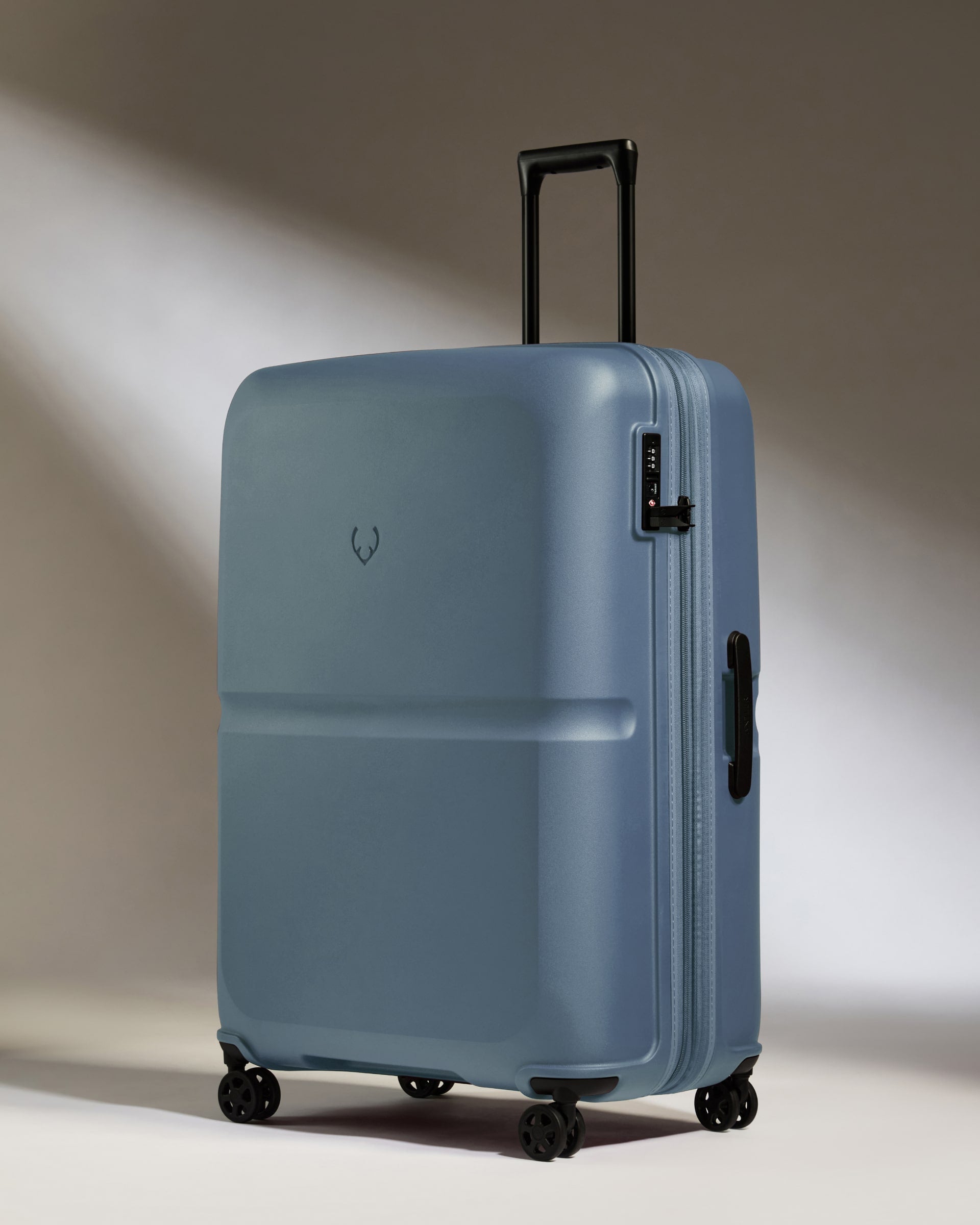 Large Cove Blue Luggage with Single Stripe - Spacious Travel Suitcase for Airplane Carry-On & Checked Bags