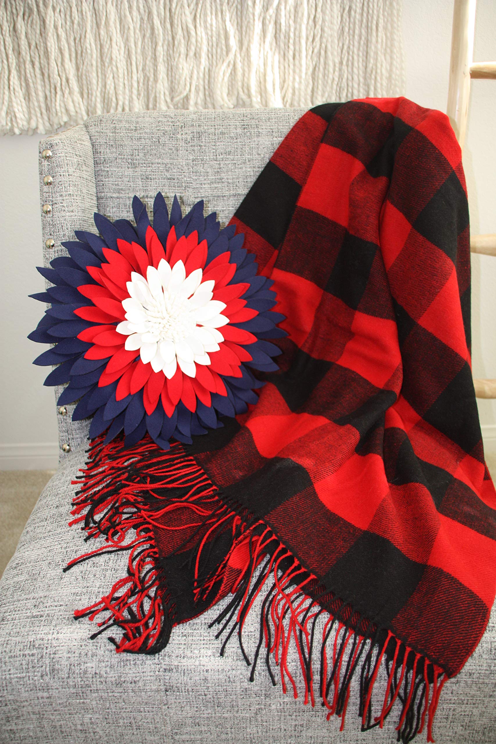 Buffalo Plaid Throw Blanket - Ultra Soft & Lightweight Decorative Blanket for All Seasons - Indoor Outdoor Use on Couch, Bed, Travel - Perfect Gift for Men & Women