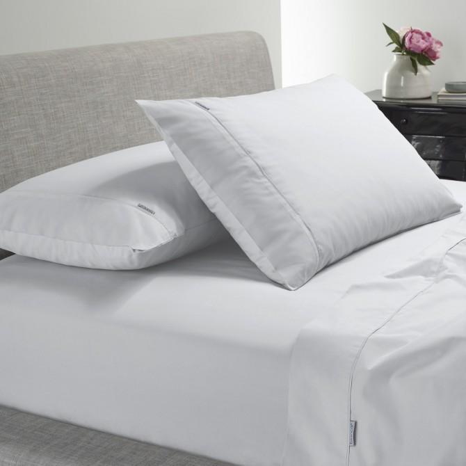 Premium Heston 300 Thread Count 100% Cotton Percale Sheet Set - Queen Size White Bed Sheets - Breathable & Soft for All Seasons - Perfect for Master Bedroom, Guest Room & Hotel Use