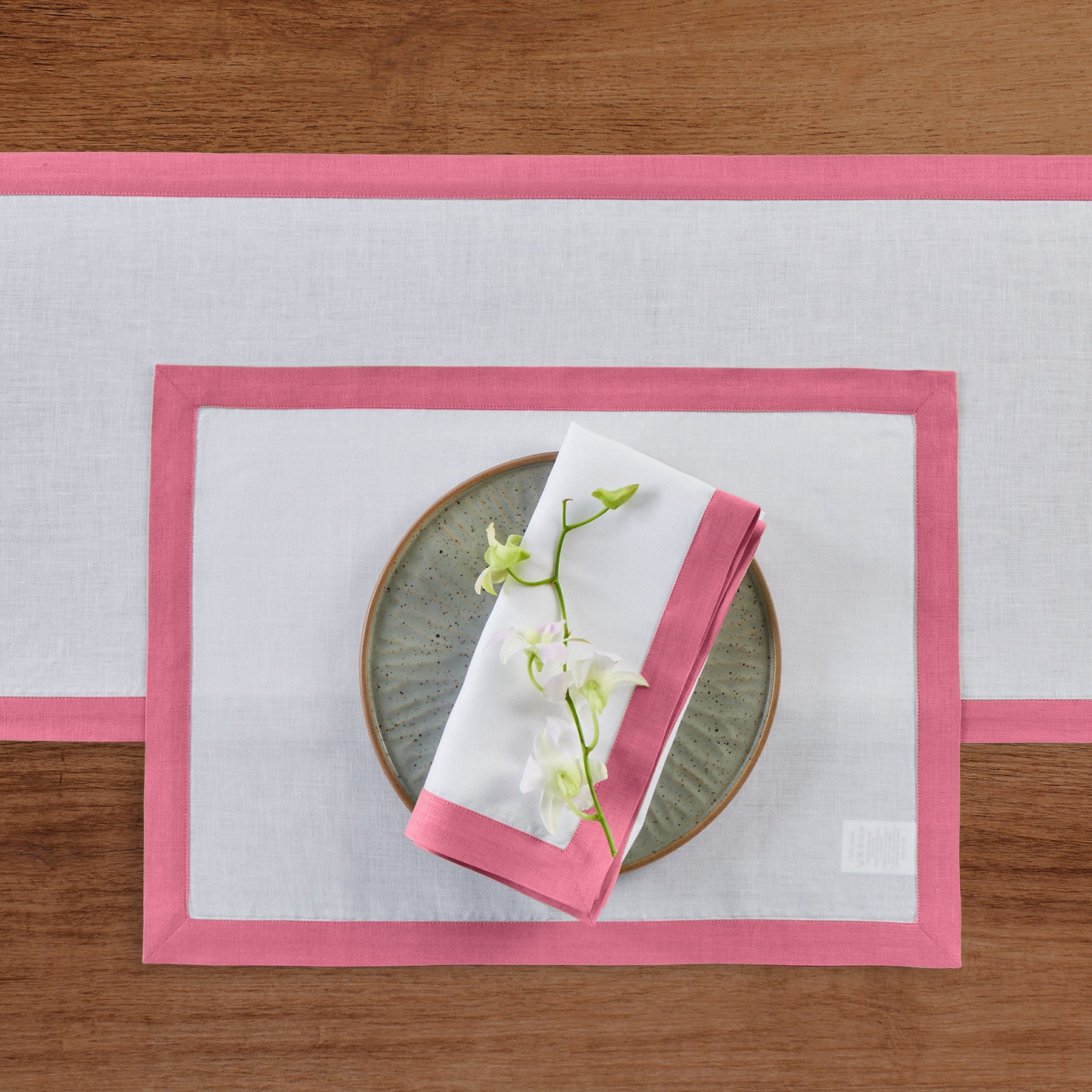 Premium Classic Cotton Napkins - Set of 4 for Elegant Dining, Dinner Parties & Home Decor - Soft & Absorbent Table Linens