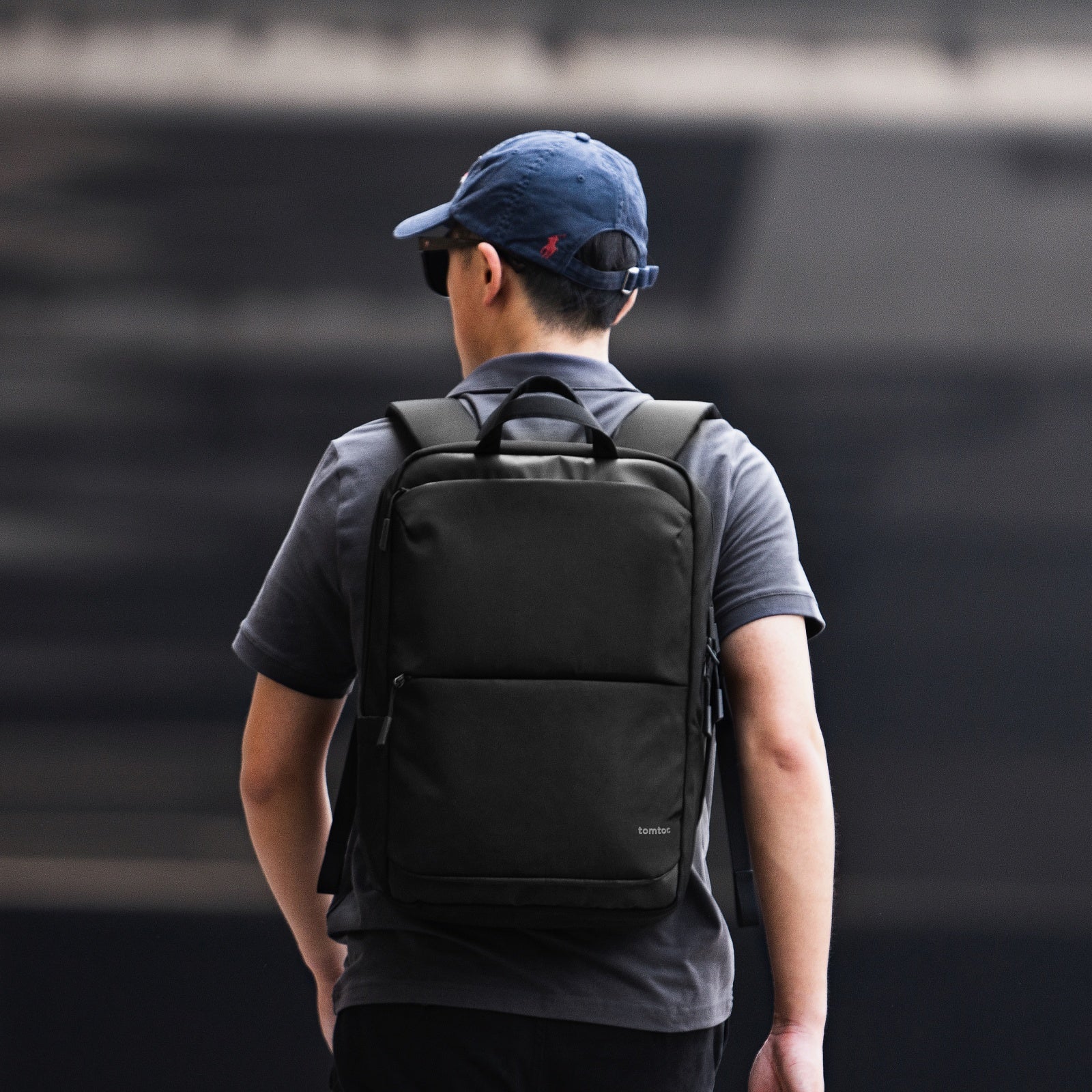 Navigator T71 Laptop Backpack - Waterproof 17 Inch Laptop Bag with USB Charging Port & Anti-Theft Design for Men & Women - Perfect for Travel, Work & School