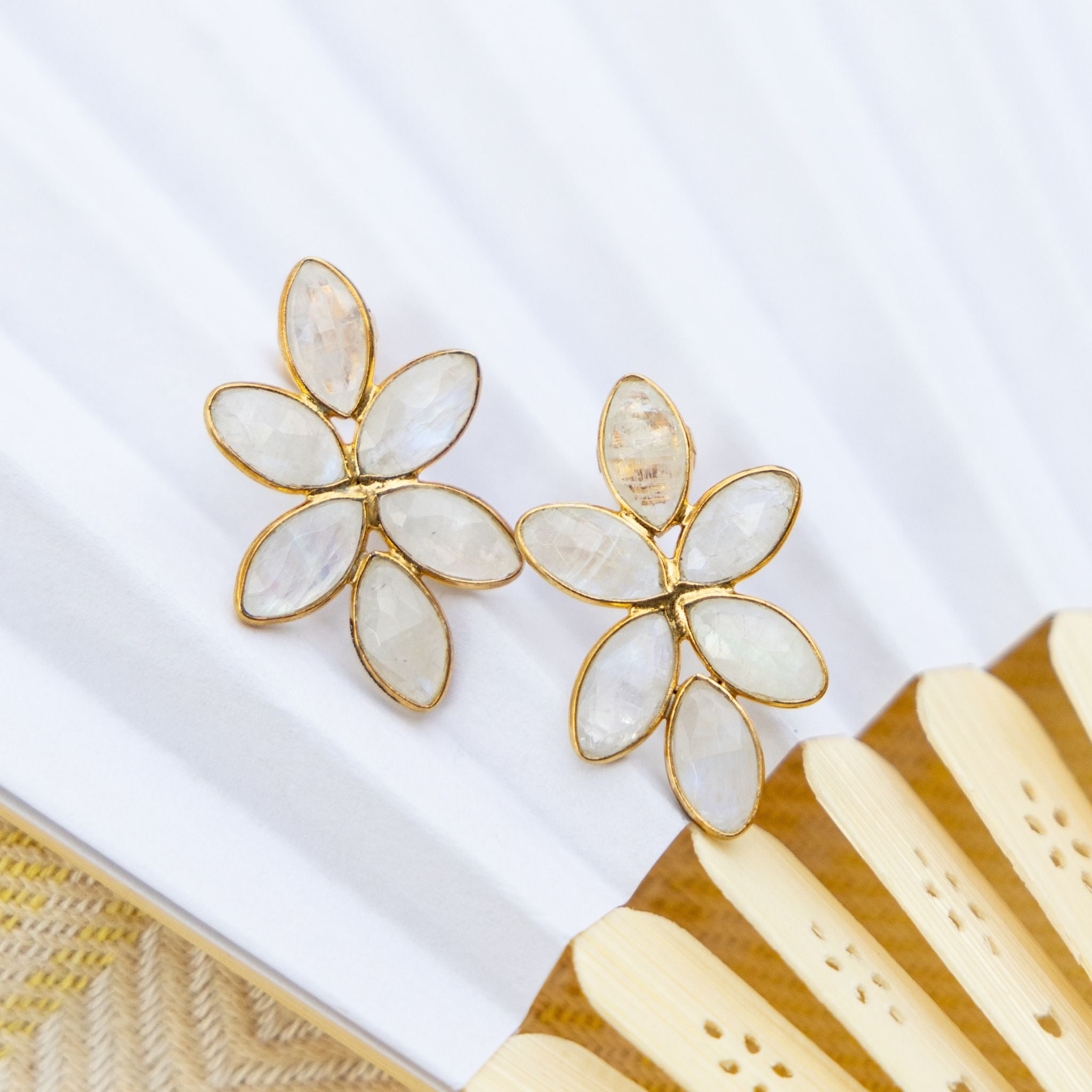 Elegant Shell Drop Earrings for Women - Handmade Boho Beach Jewelry - Perfect for Summer, Vacations & Boho Fashion