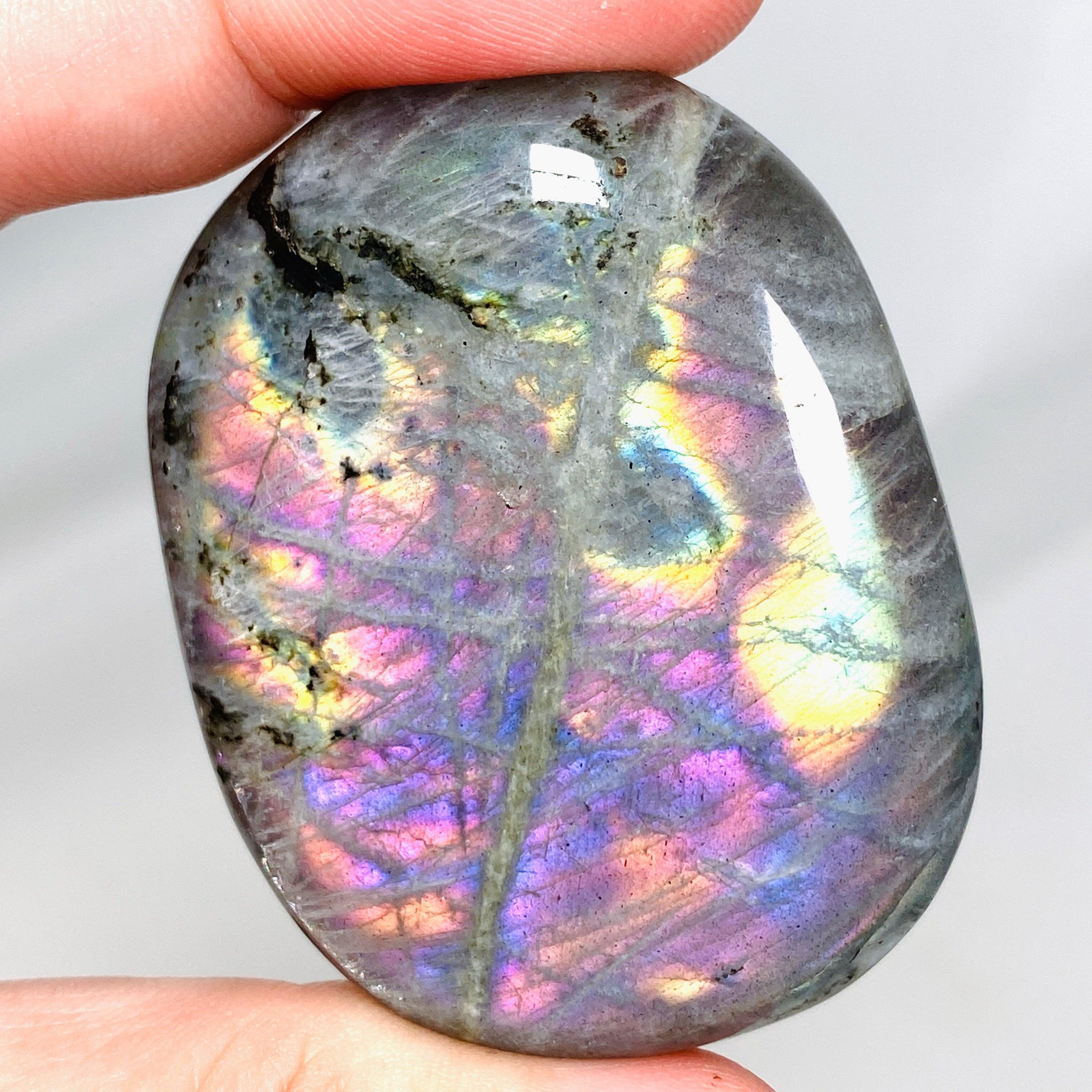 Natural Purple Labradorite Palm Stone - High Grade Healing Crystal for Meditation, Stress Relief & Energy Balancing - Perfect for Reiki, Yoga & Spiritual Practices
