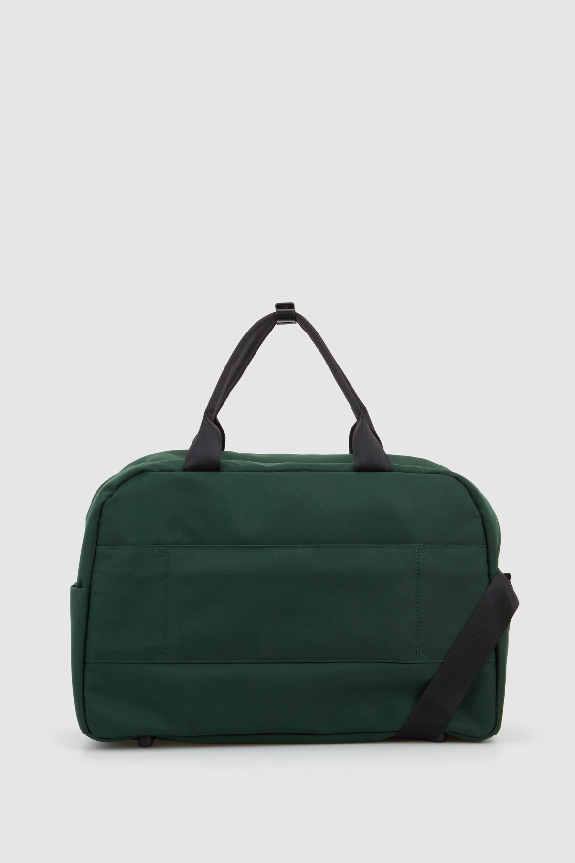 Stylish Icon Overnight Bag for Travel & Gym - Durable Carry-On Weekender with Spacious Compartments | Perfect for Business Trips, Weekend Getaways & Sports Gear Storage