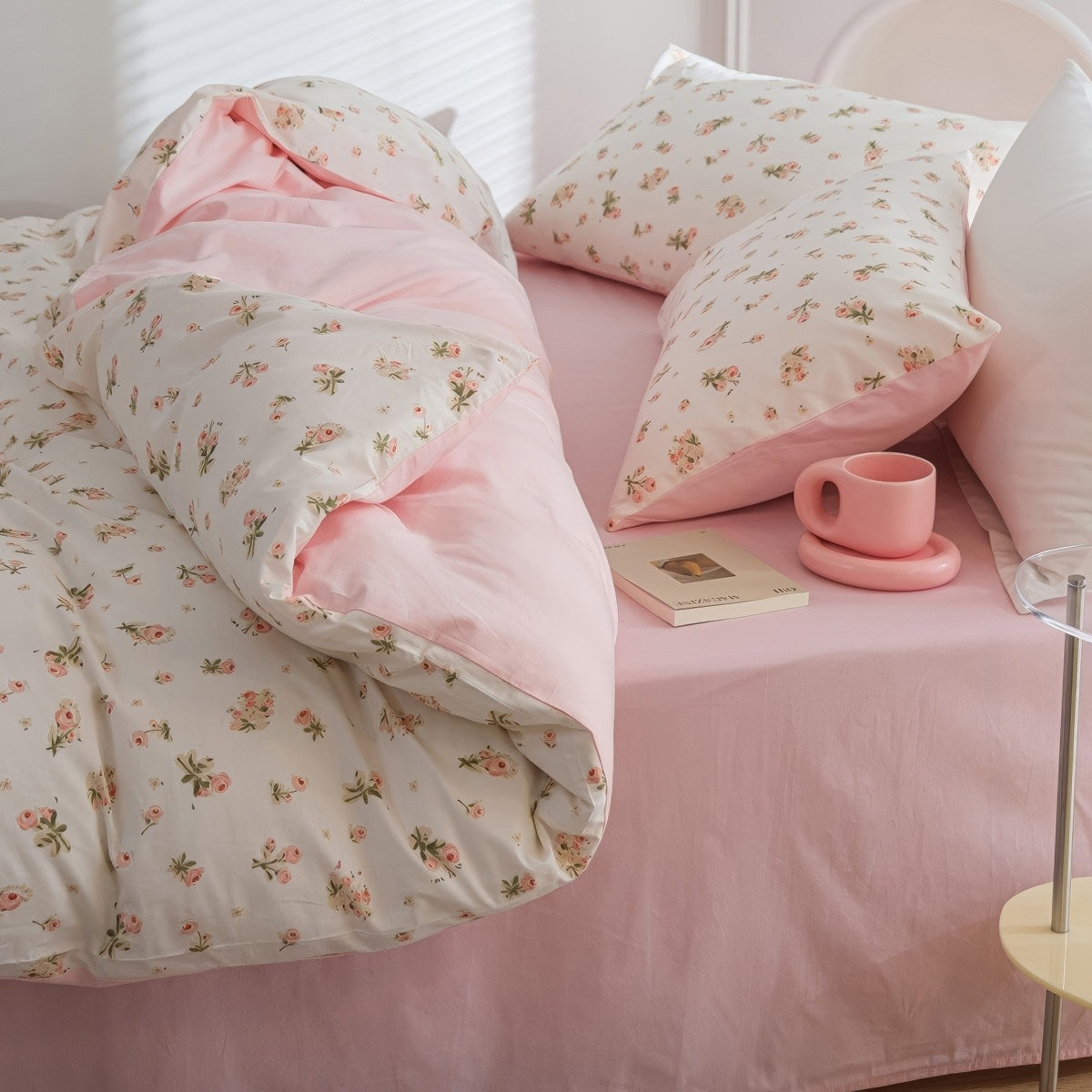 Spring Roses Pale Pink Bedding Set - Queen Size Floral Duvet Cover & Pillowcases - Soft Breathable Cotton for Girls Room, Guest Bedroom & Cozy Home Decor