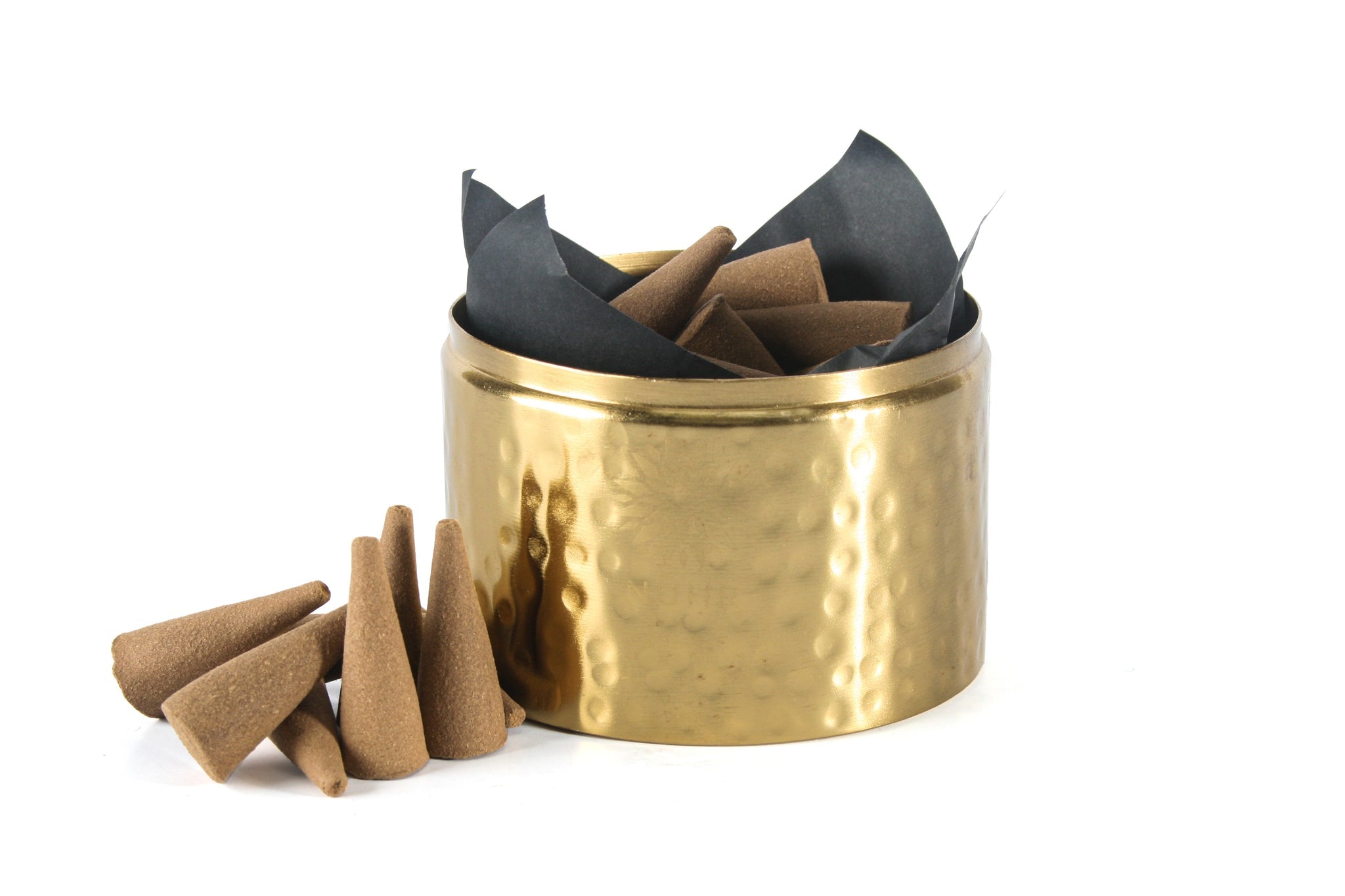 Premium Nuhr Nawm Oud Incense Cones for Hammam & Relaxation - Aromatic Middle Eastern Scent for Spa, Meditation & Home Fragrance