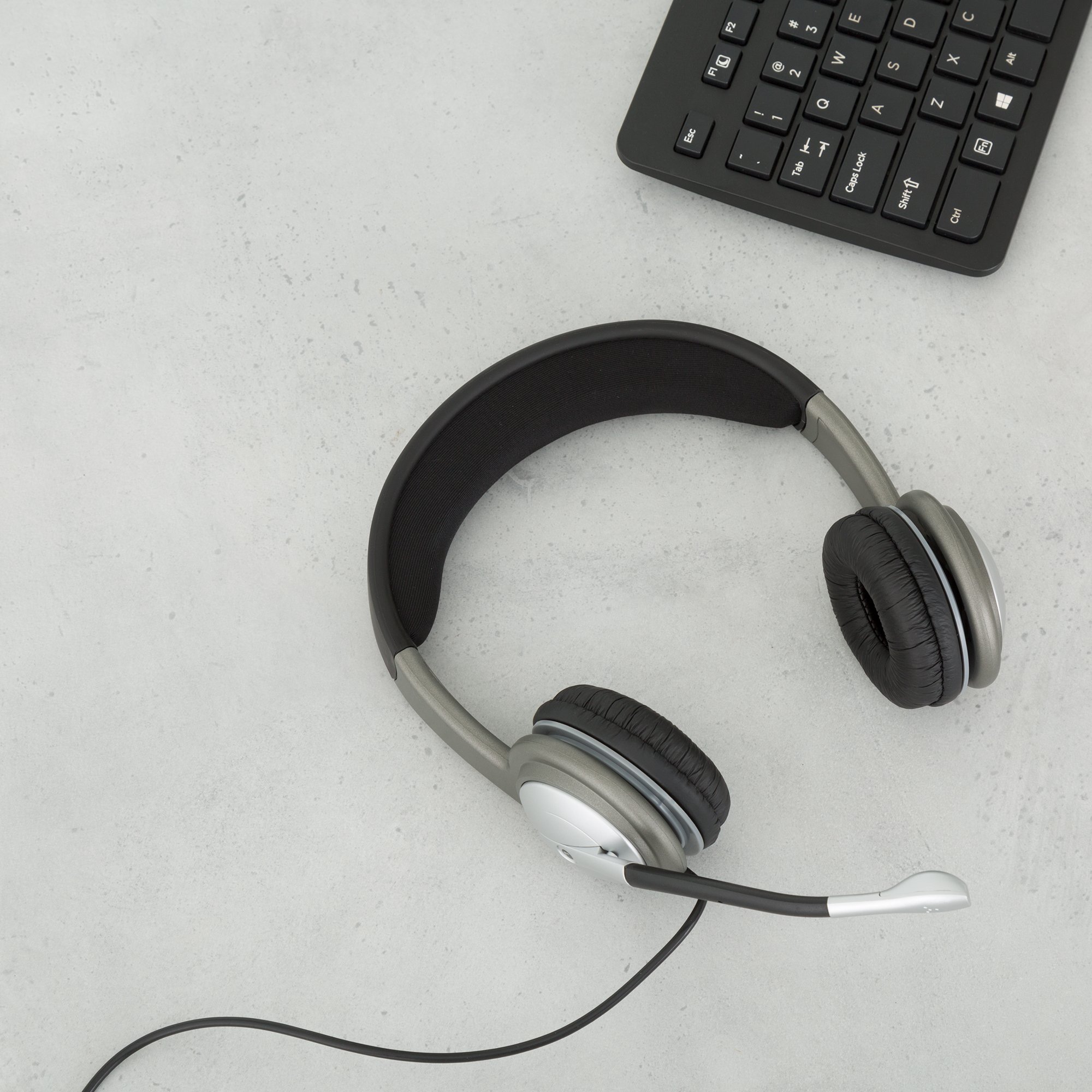 Egghead EGG-IAG-3002TRSS-10-PK-SO Mobile-Ready Multimedia Headset with Boom Microphone - 10 Pack for Business, Call Centers & Remote Work