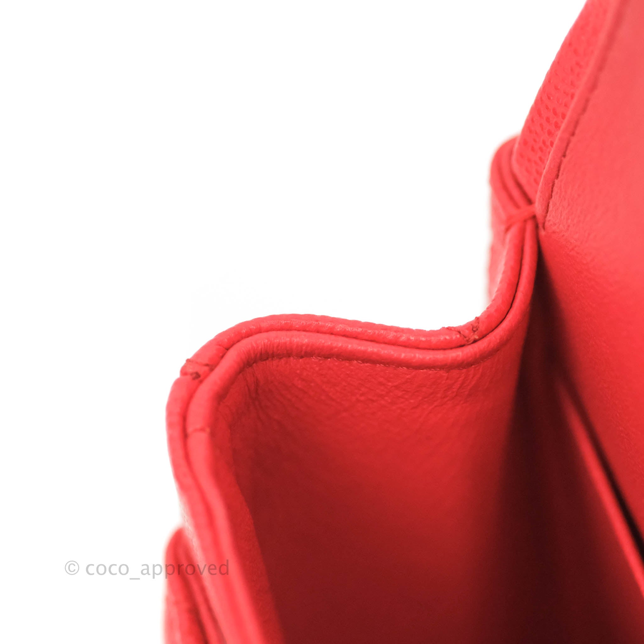 Chanel Classic Medium Double Flap Bag in Red Caviar Leather with Gold Hardware - Perfect for Evening Events & Luxury Fashion Accessories