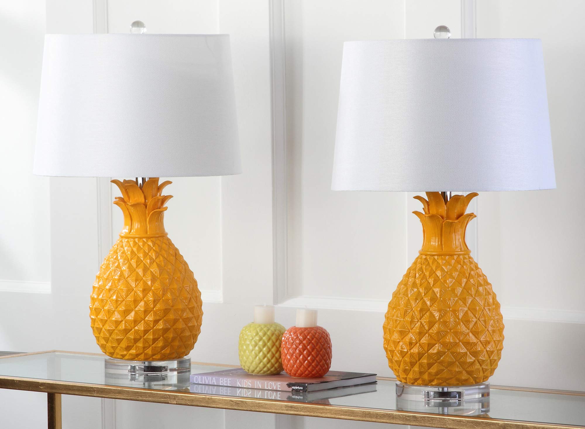 SAFAVIEH Kelly Farmhouse Yellow Pineapple Table Lamp Set of 2 - 26 Inch LED Bedside Nightstand Light for Bedroom, Living Room & Home Office - Tropical Decor Accent Lighting (Bulbs Included)