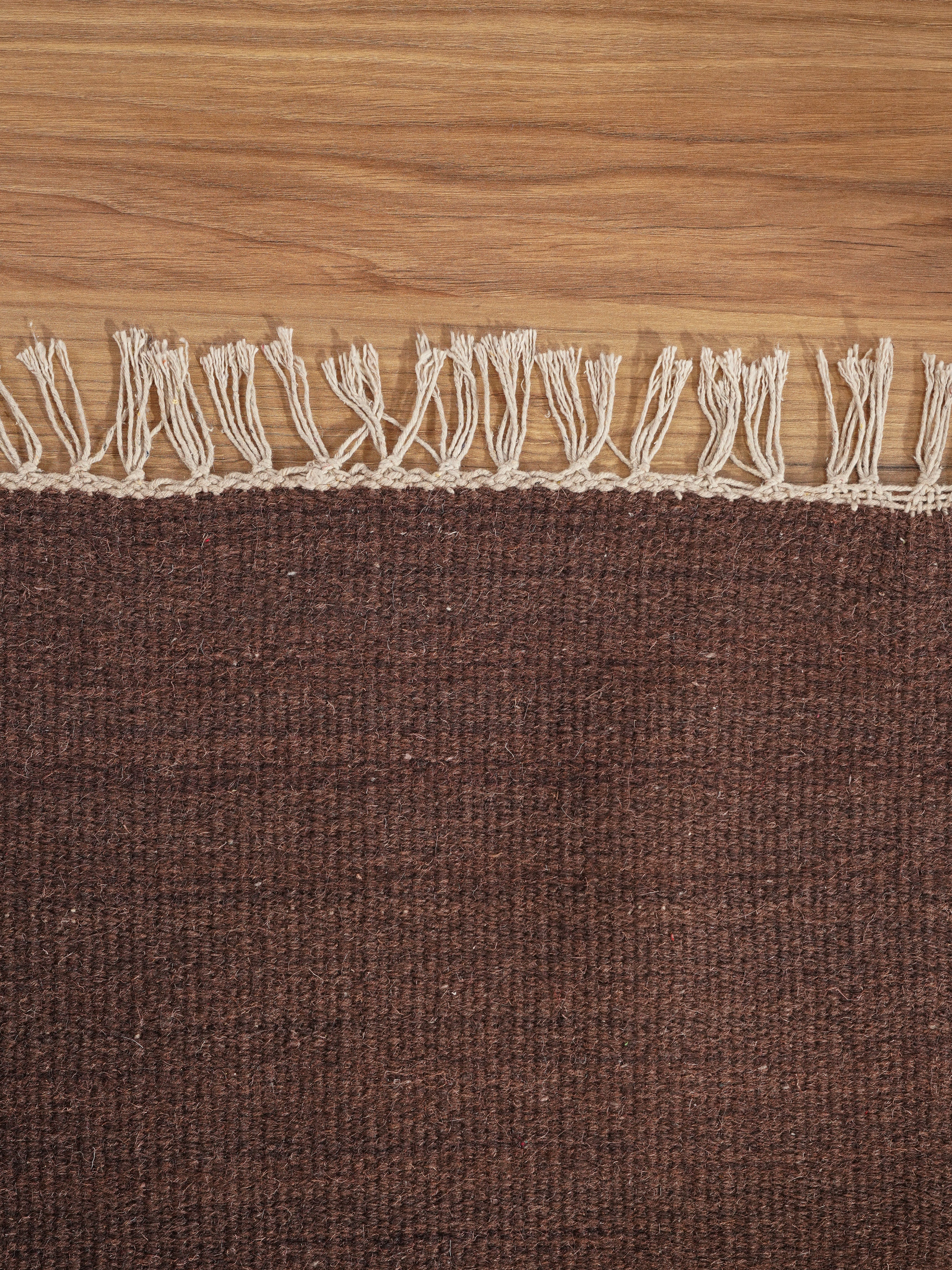 Soft and Cozy Hand Woven Fuzzy Rug - Non-Slip Living Room Carpet for Bedroom, Nursery, and Home Decor - Perfect for Adding Warmth and Style to Any Space