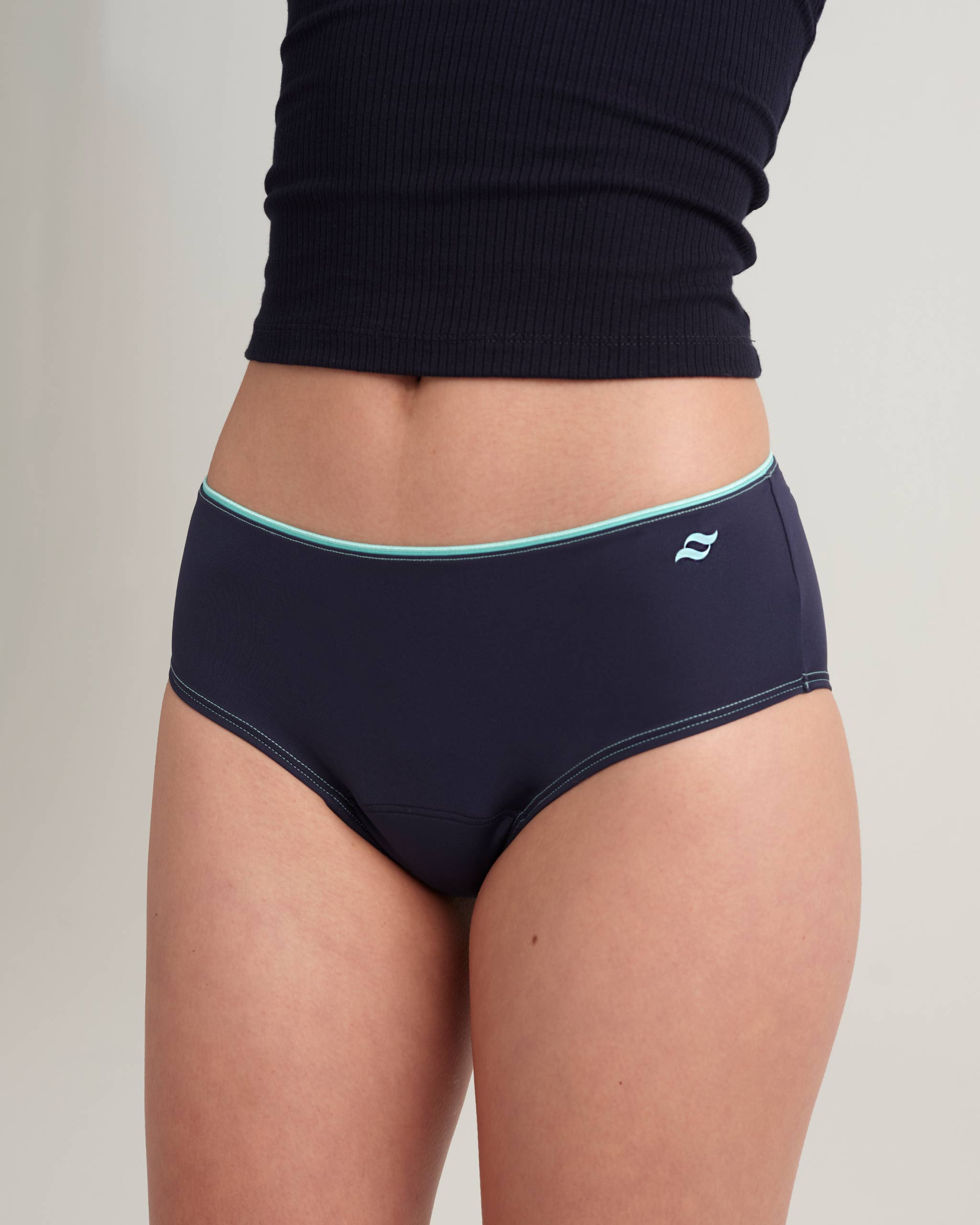 Leakproof Teen Briefs for Girls - Comfortable & Absorbent Underwear for School, Sports & Daily Wear