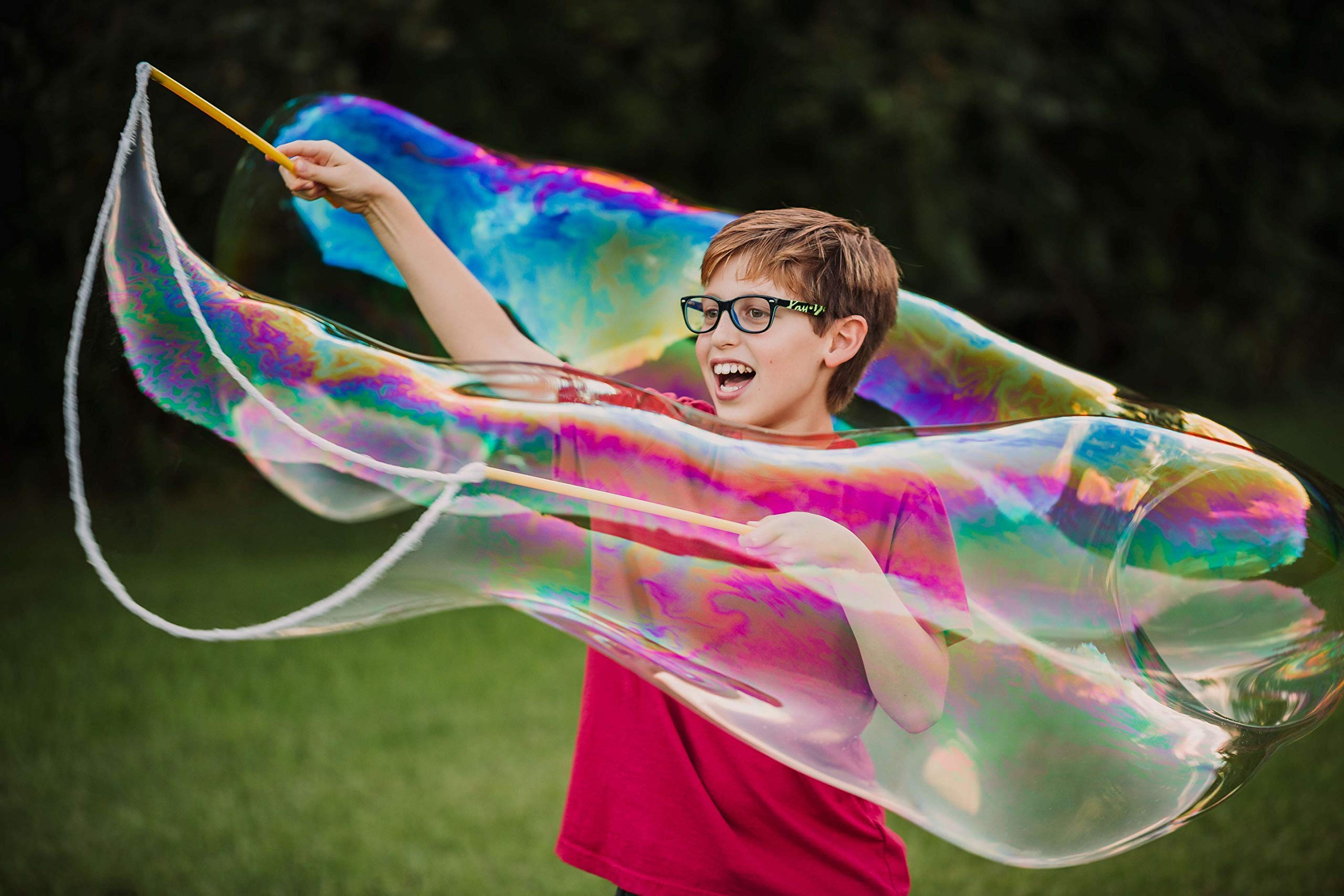 WOWMAZING Giant Bubble Powder Kit - Makes 9 Gallons of Huge Bubbles | Non-Toxic Safe & Natural Bubble Solution Mix | Turns Dish Soap into Giant Bubbles | Perfect for Birthday Parties, Outdoor Family Fun, Kids Activities (Girls & Boys) | Backyard Games, Summer Festivals & Park Playdates