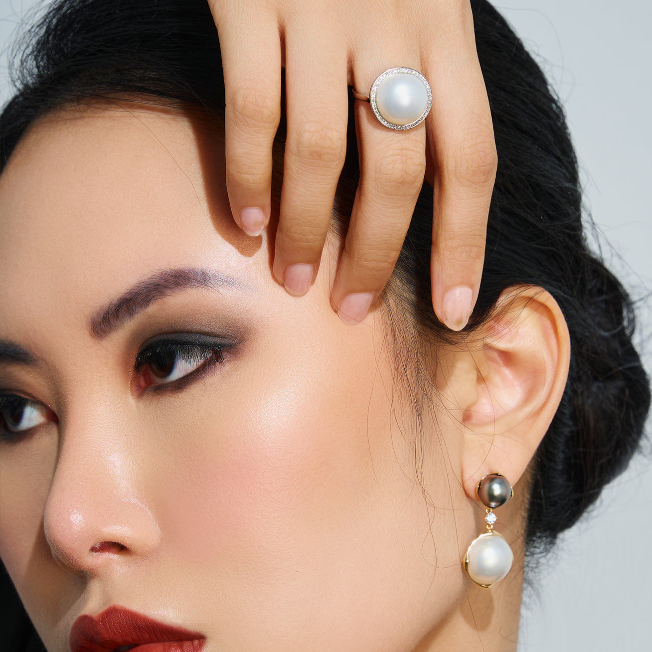 18K White Gold Diamond & Australian Pearl Ring for Women - Elegant Bridal, Engagement, Anniversary Jewelry Gift KR00129