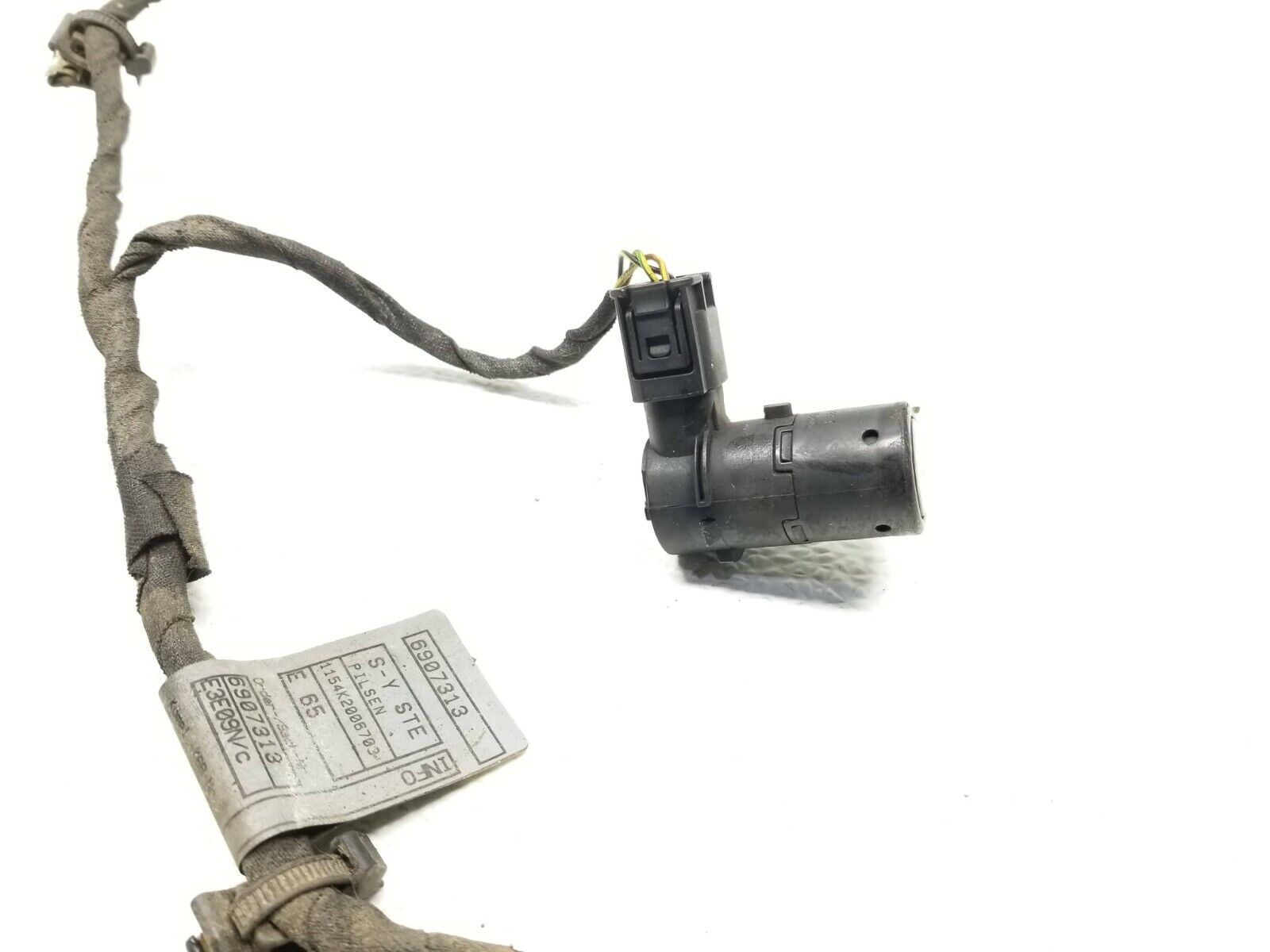 2002-2005 BMW 745i Rear Bumper Parking Sensor Kit with OEM Harness - PDC Assist System for Easy Parking & Safety