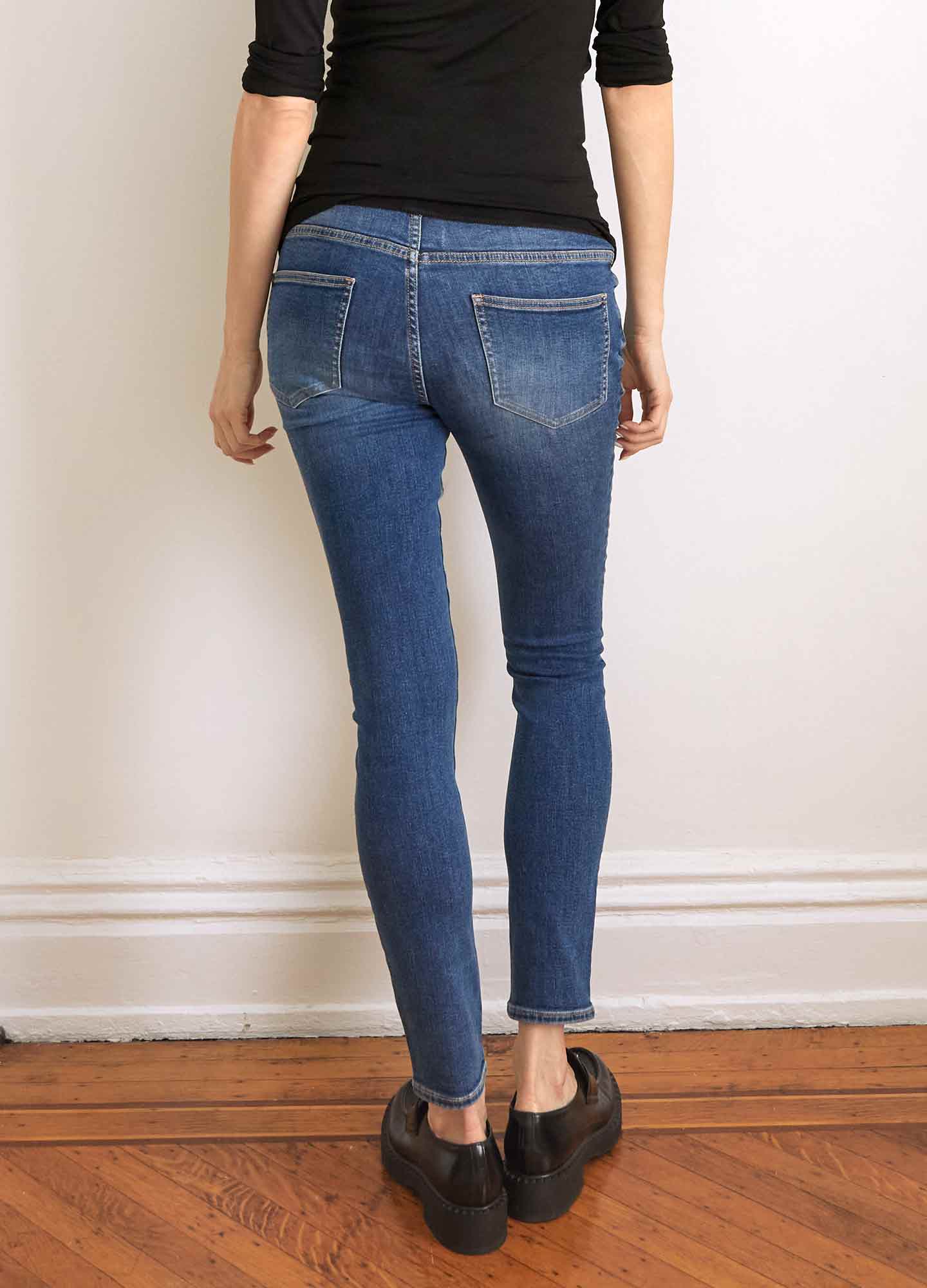 Stylish Over The Bump Slim Maternity Jeans for Pregnant Women - Comfortable Stretch Denim Pants for Everyday Wear & Maternity Photos