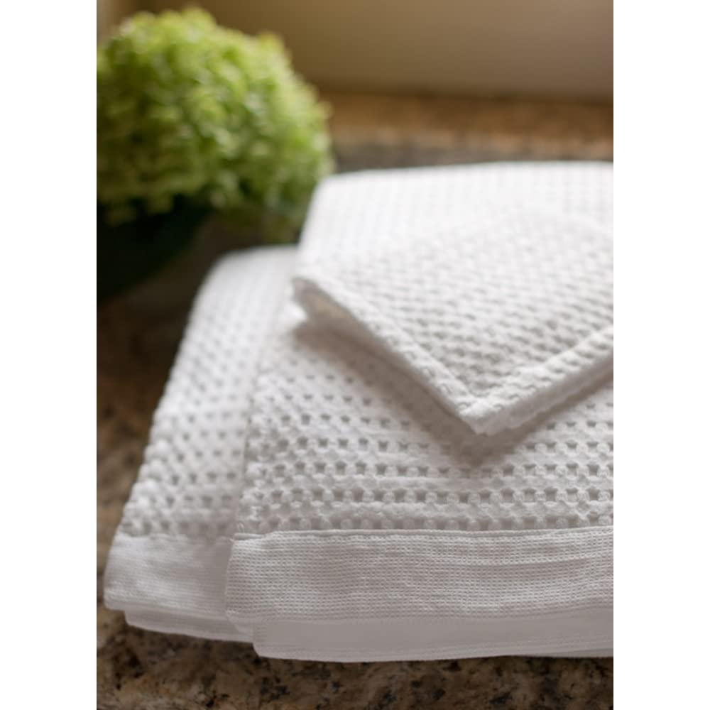 GILDEN TREE Quick Dry Waffle Towels - Exfoliating Washcloths for Face & Body | Soft & Absorbent | Modern Style (White) | Perfect for Spa, Gym & Travel