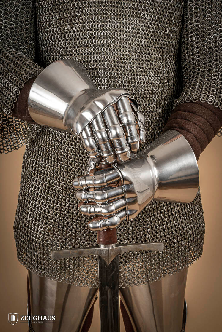 Premium Hourglass Gauntlets 1350 & 1410 - 1.6mm Polished Stainless Steel Armor for LARP, Cosplay & Medieval Reenactment - Perfect for Renaissance Fairs & Theater Performances