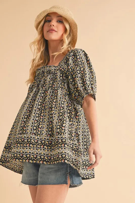 Floral Short Sleeve Babydoll Top - Women's Summer Lace Crop Top for Casual Outings & Date Nights