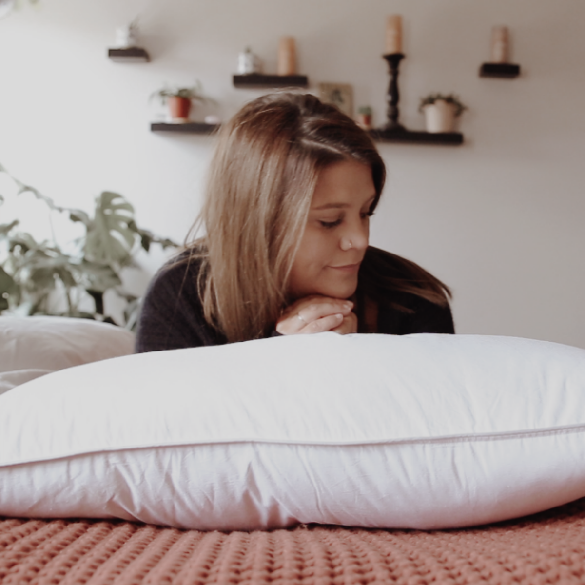 Down Dreams Classic Firm Pillow - Supportive Memory Foam Pillow for Side & Back Sleepers - Orthopedic Neck Support - Ideal for Home, Travel & Hotel Use