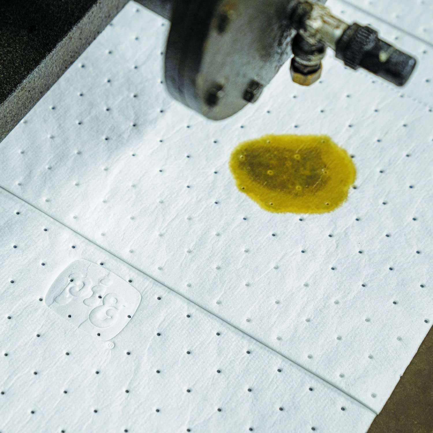PIG Oil Absorbent Mat - 15