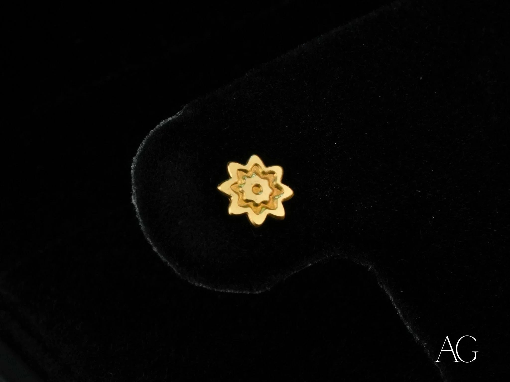 18K Gold Petile Stud Earrings - Dainty Floral Bloom Design for Women | Perfect for Weddings, Date Nights & Everyday Elegance