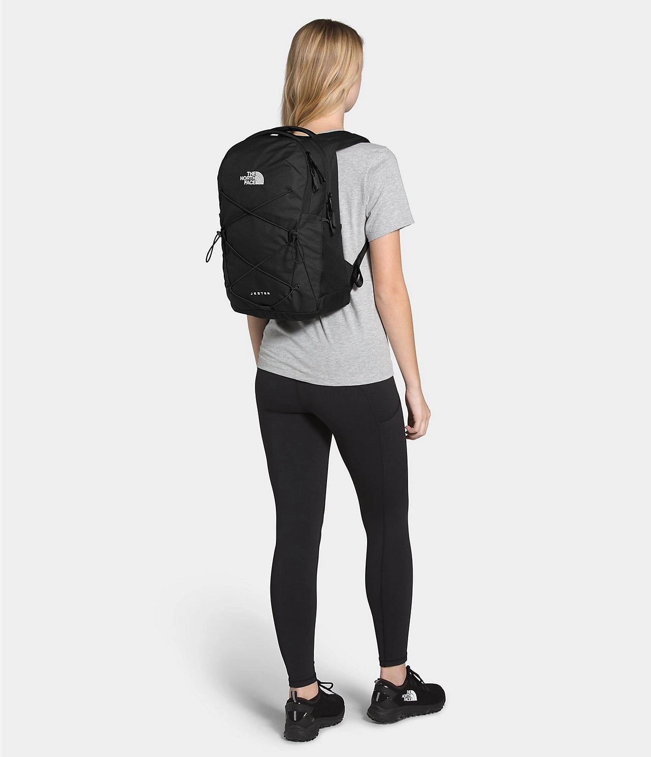 The North Face Women's Jester Backpack - Lightweight Laptop Daypack for Hiking, Travel & School - Durable Water-Resistant Design with 28L Capacity
