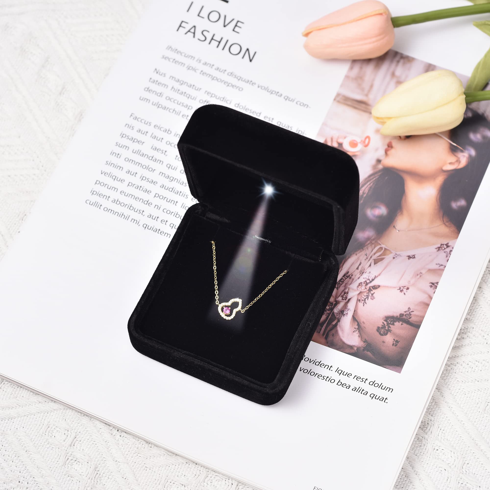 Velvet LED Jewelry Gift Box - Glossy Metal Pendant Necklace & Couple Bracelet Storage Case for Valentine's Day, Anniversary, Wedding, Engagement, Christmas (Black) - Perfect for Romantic Gifts & Luxury Jewelry Presentation